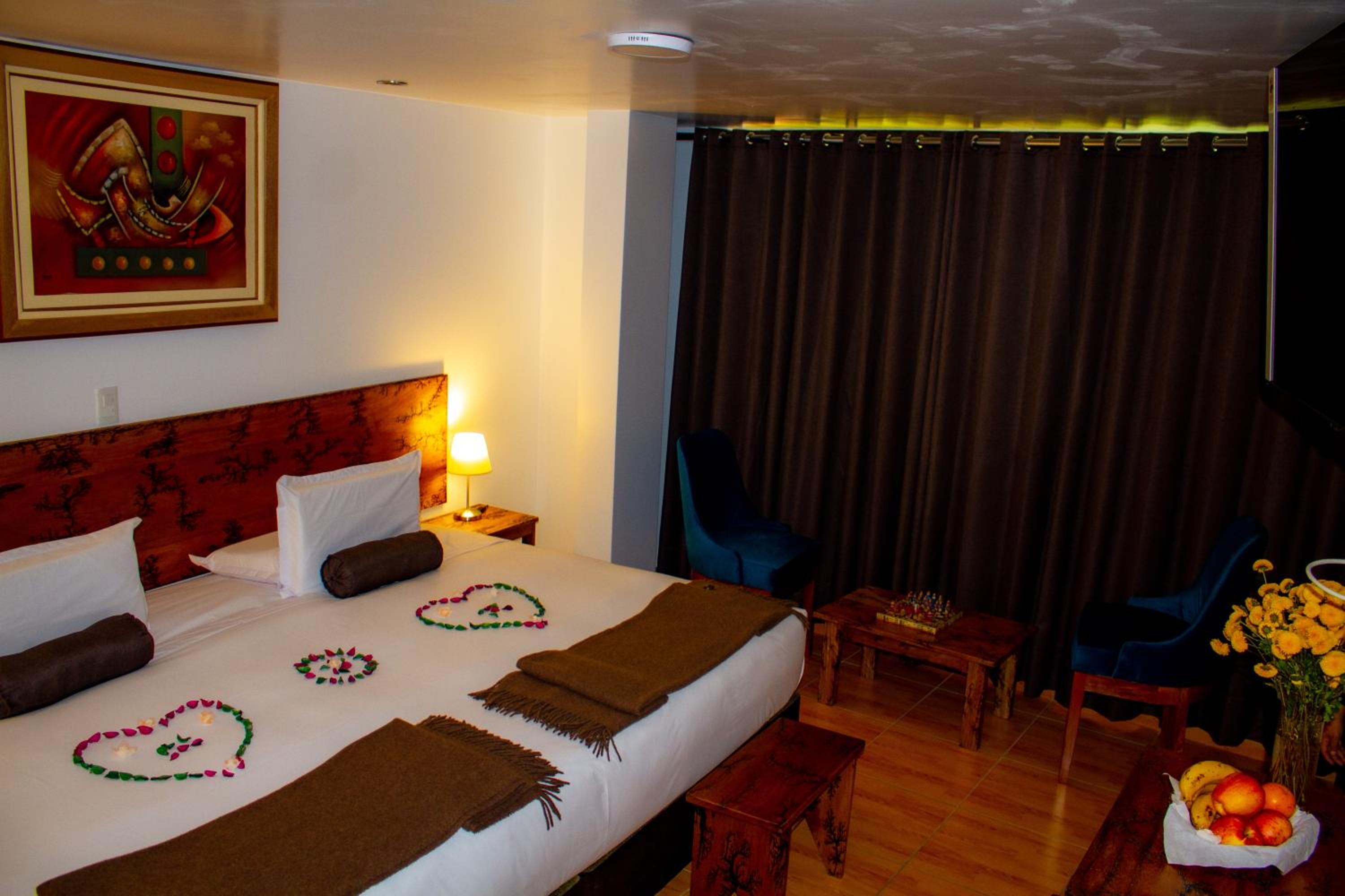 Superior King Room - Photo 36