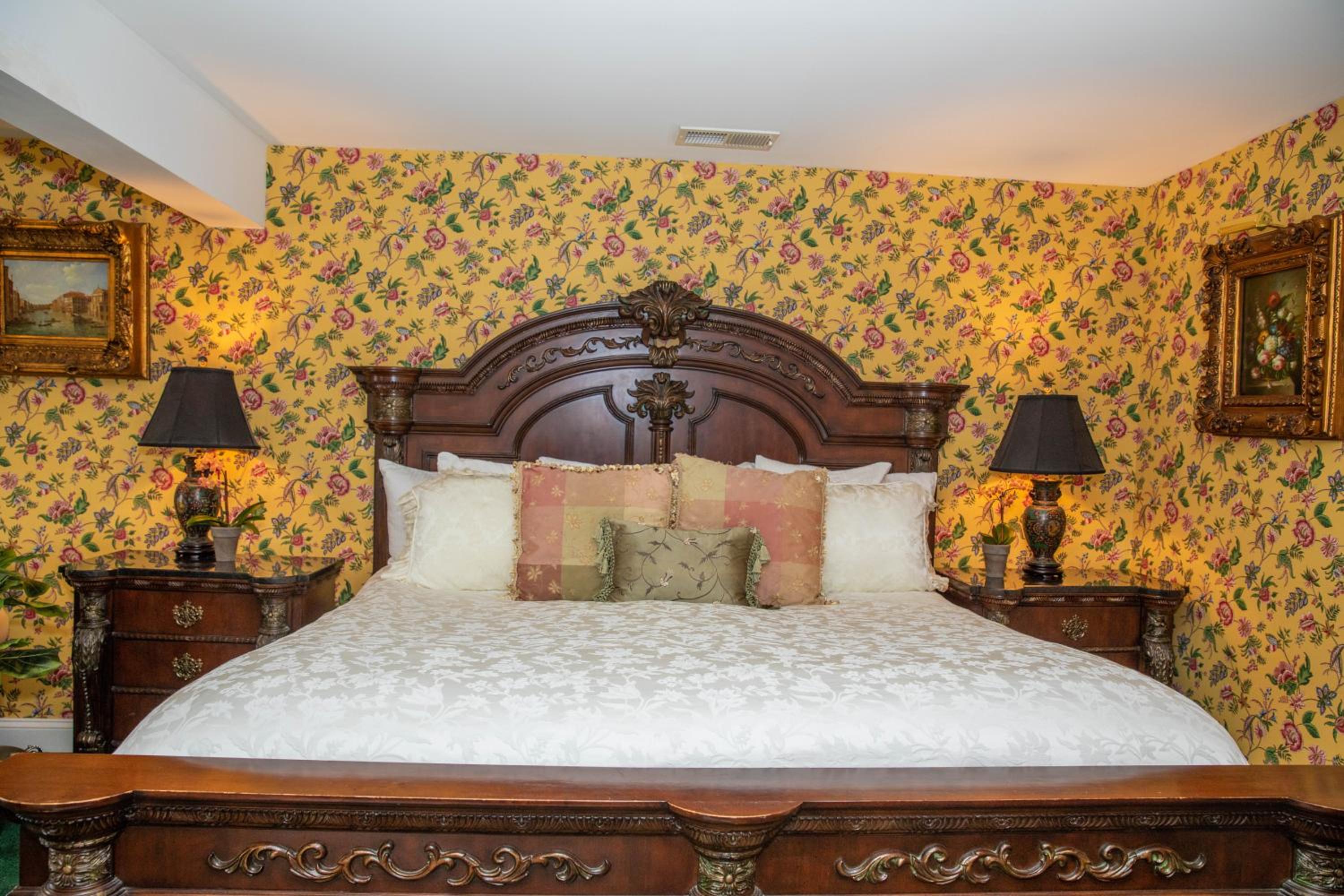 King Room