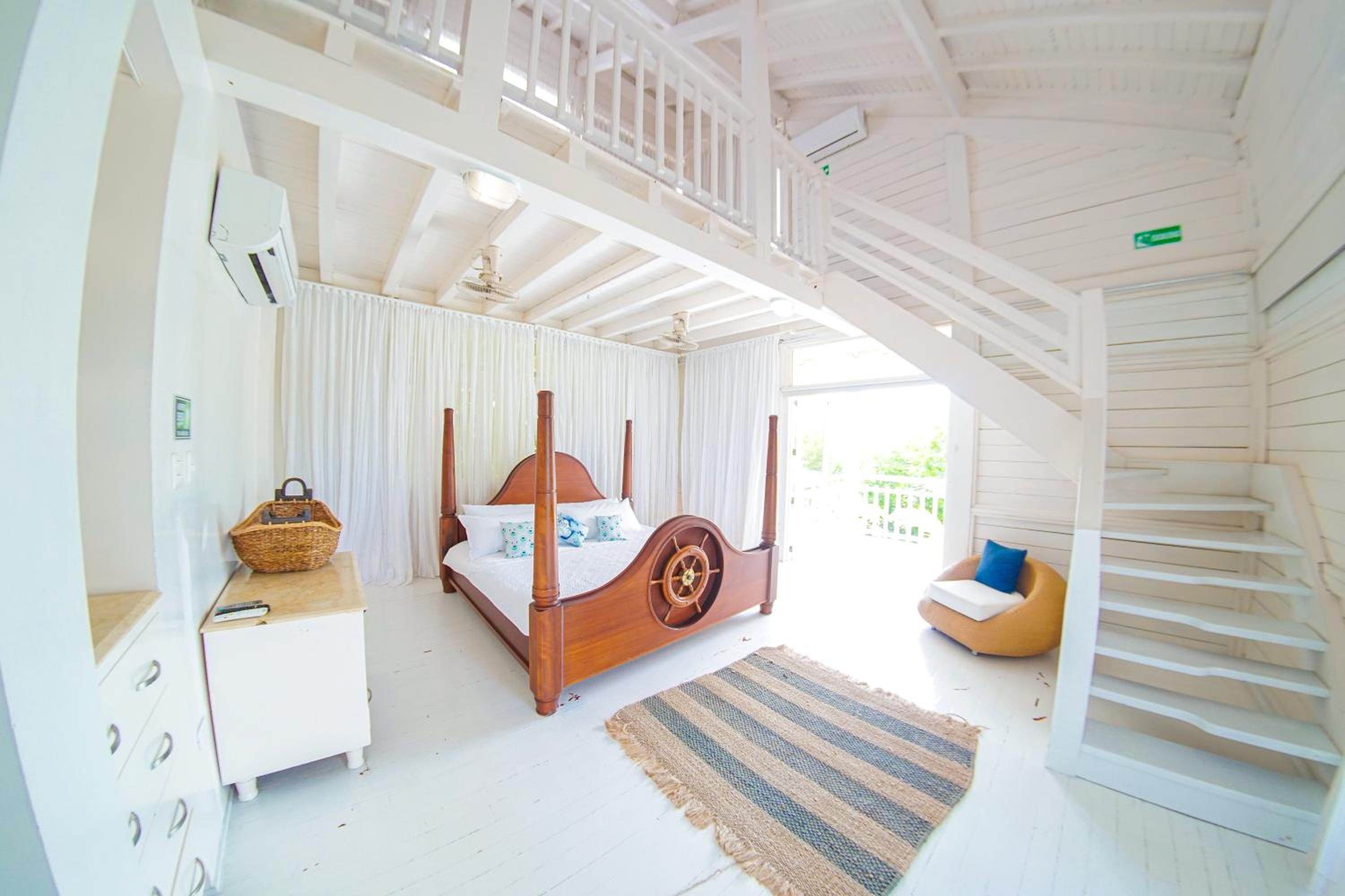 Deluxe Family Suite