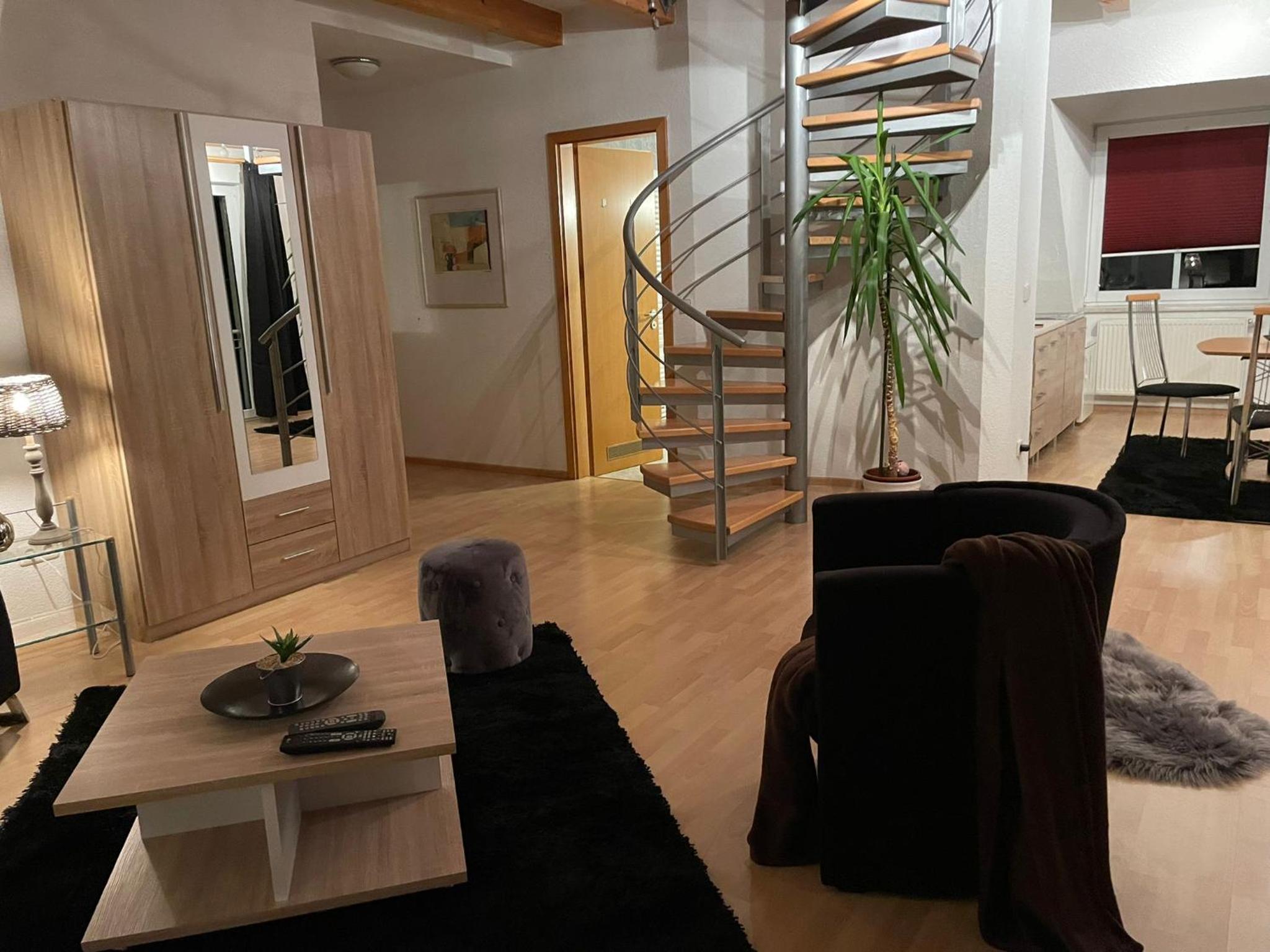 Suite - Photo 25
