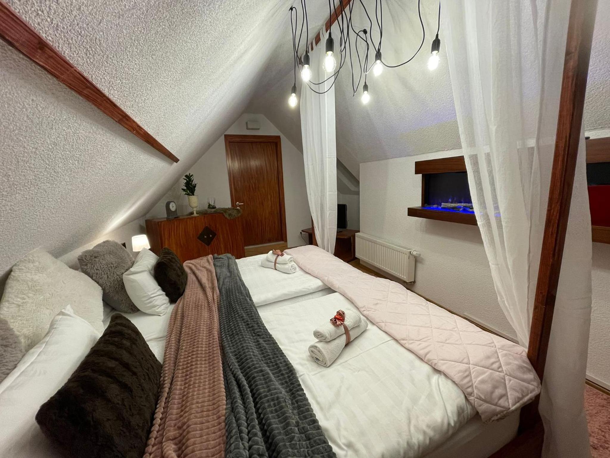 Suite - Photo 17