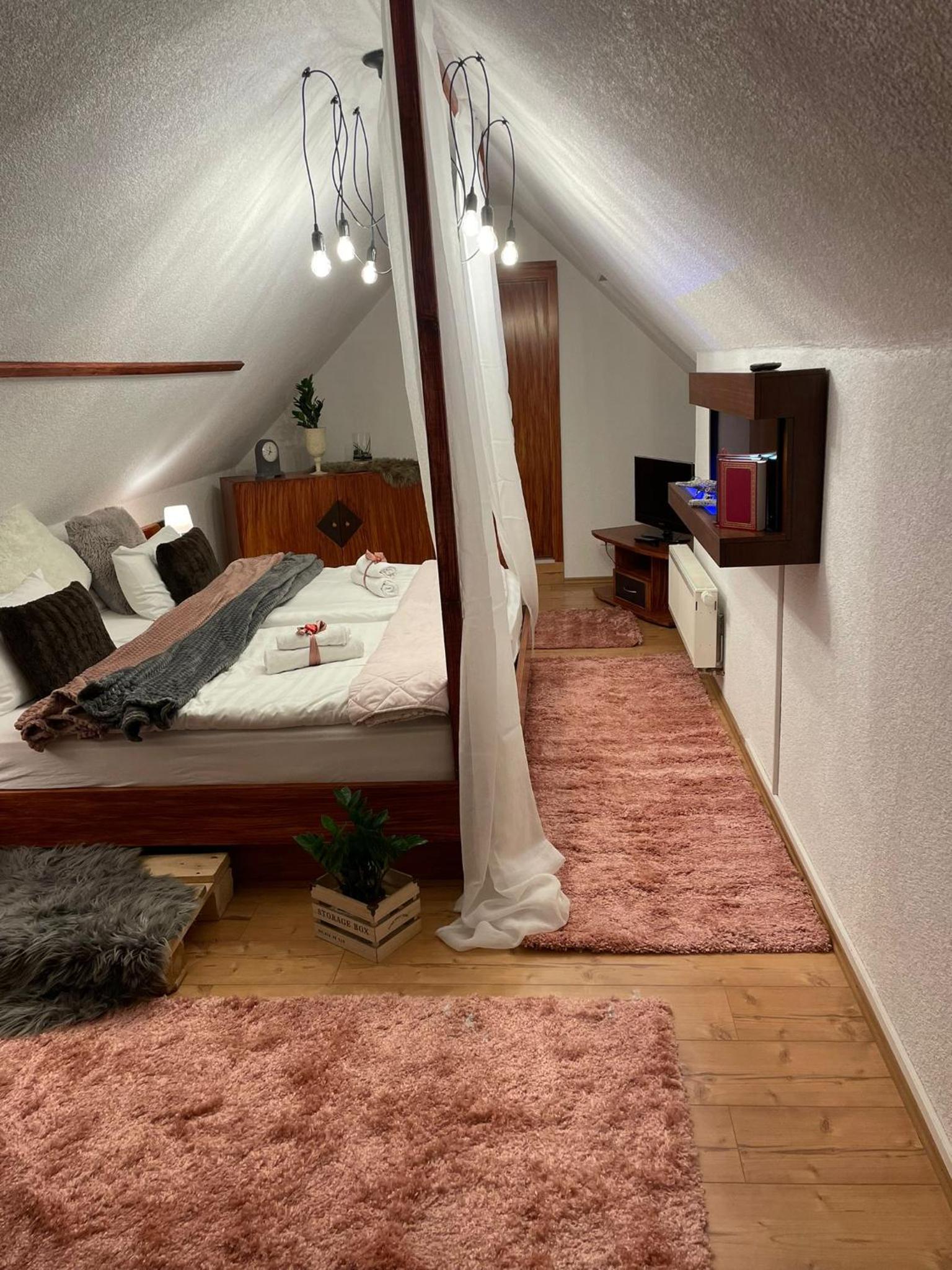 Suite - Photo 12