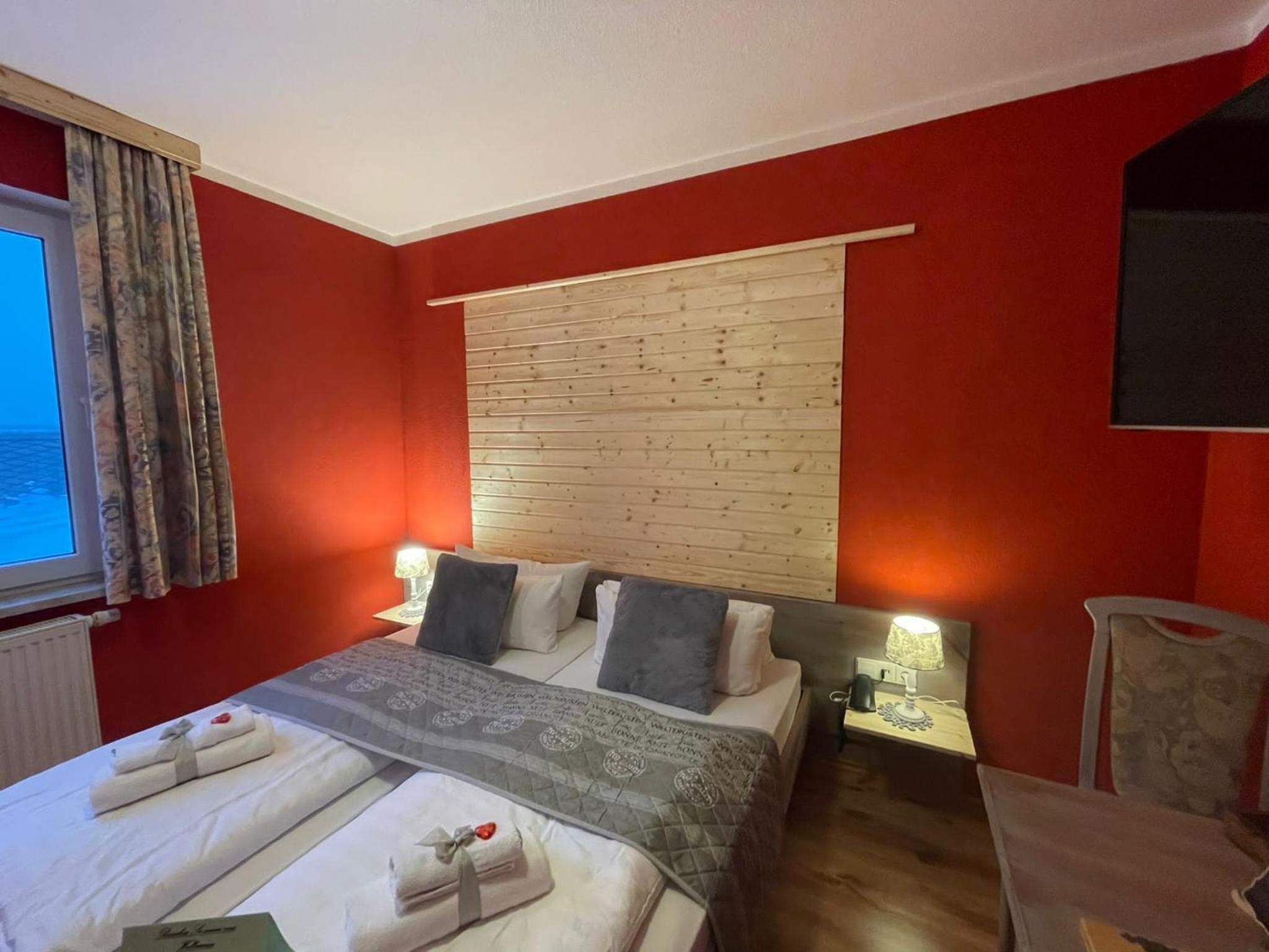Double Room - Photo 16
