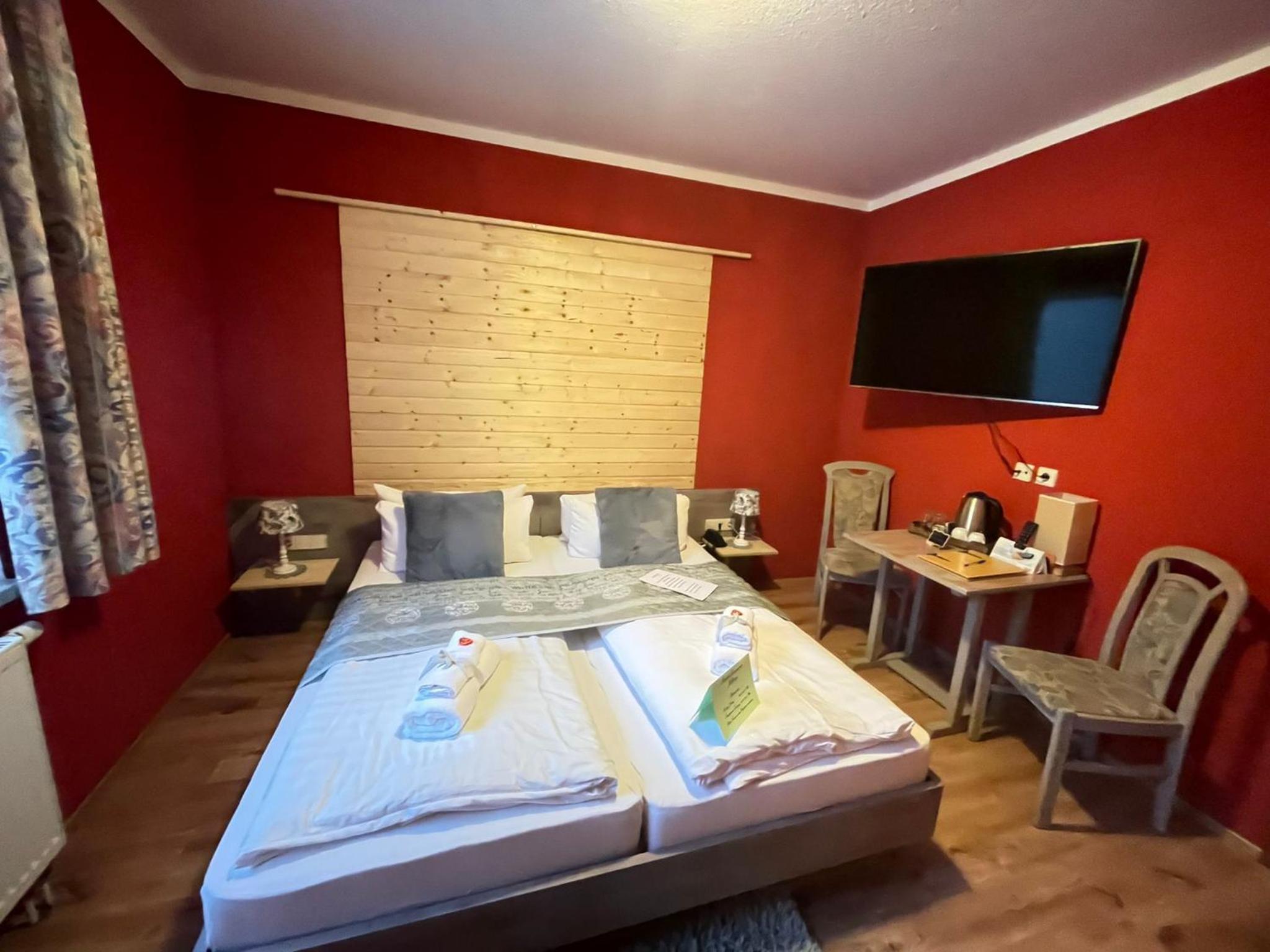 Double Room - Photo 17