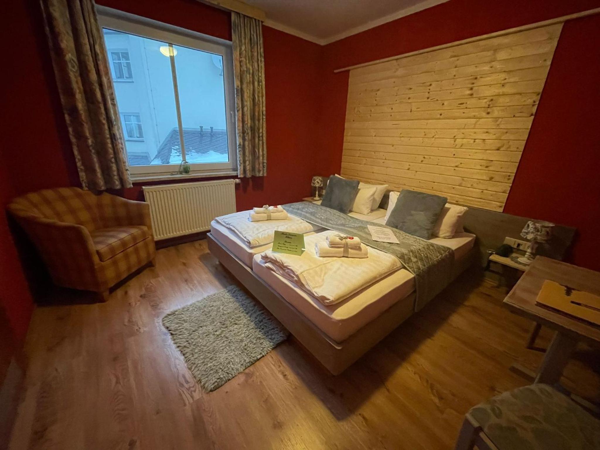 Double Room - Photo 2