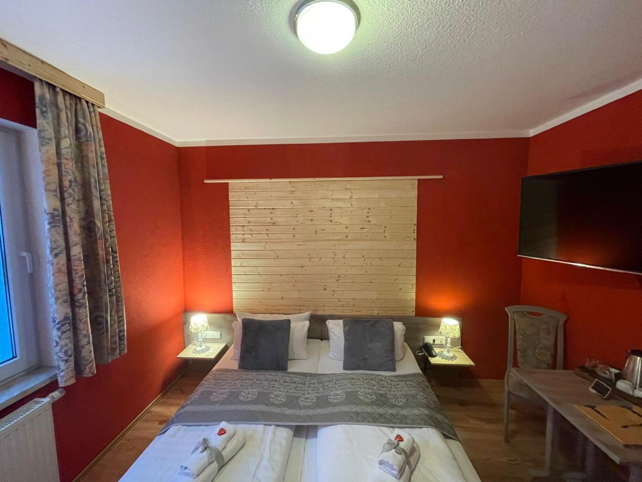 Double Room - Photo 12