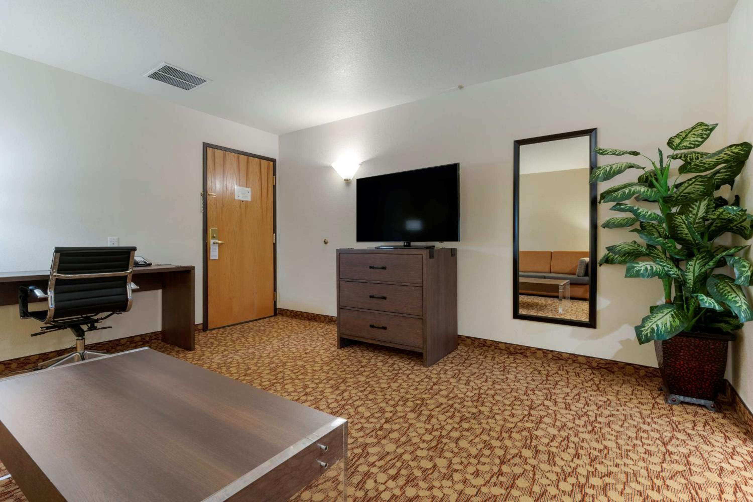King Suite with Sofa Bed - Photo 5