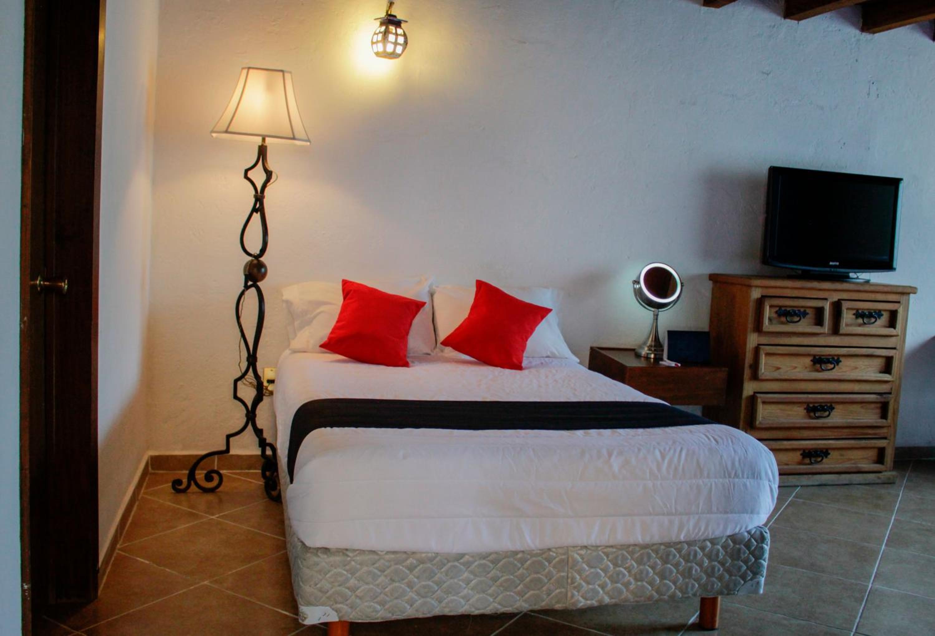 Standard Family Room - Photo 7