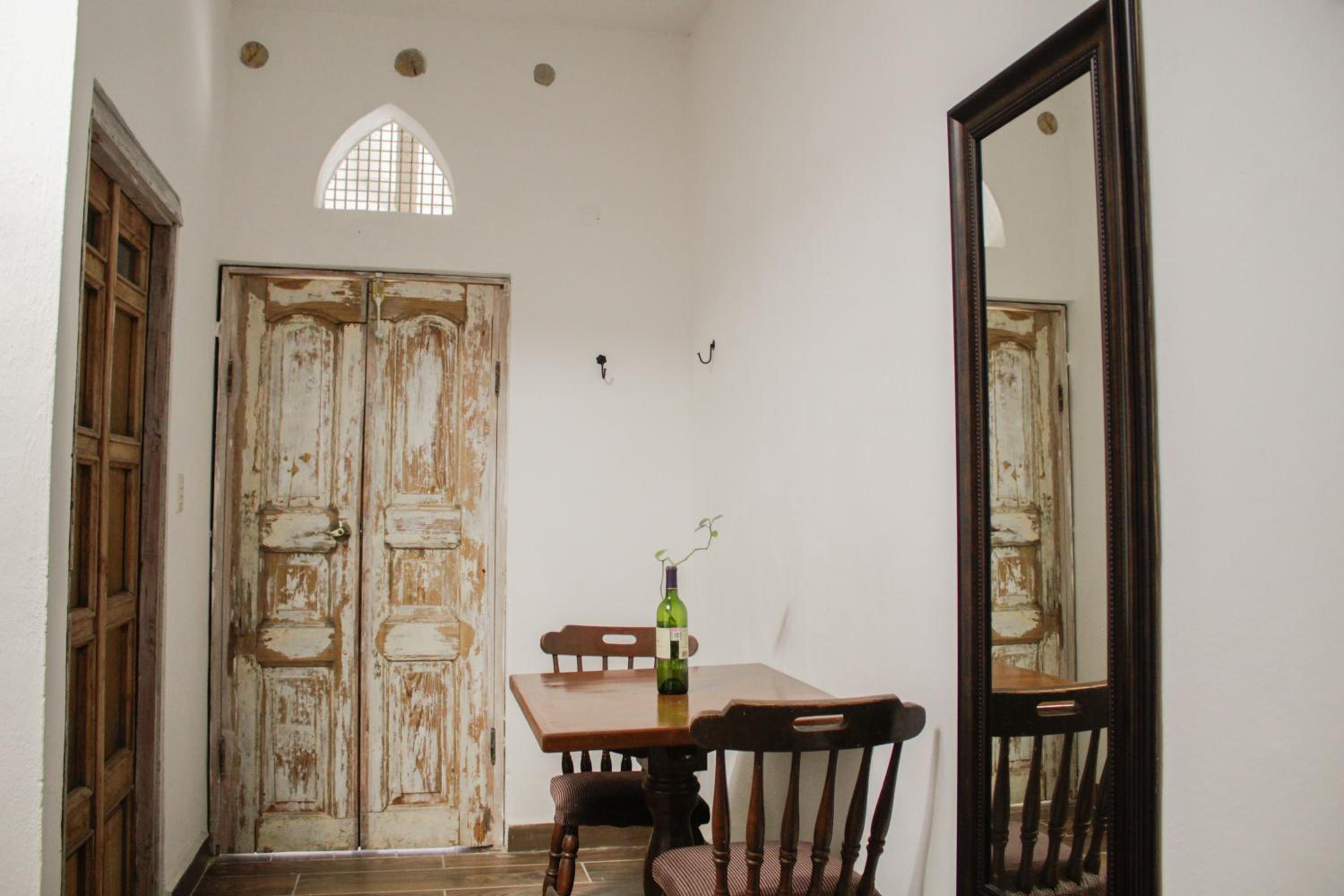 Standard Twin Room - Photo 6