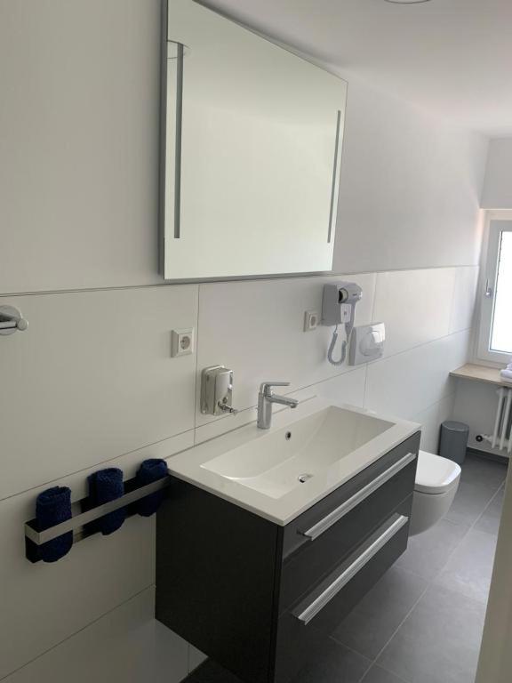 Studio Apartment - Photo 6