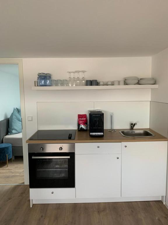 Studio Apartment - Photo 10
