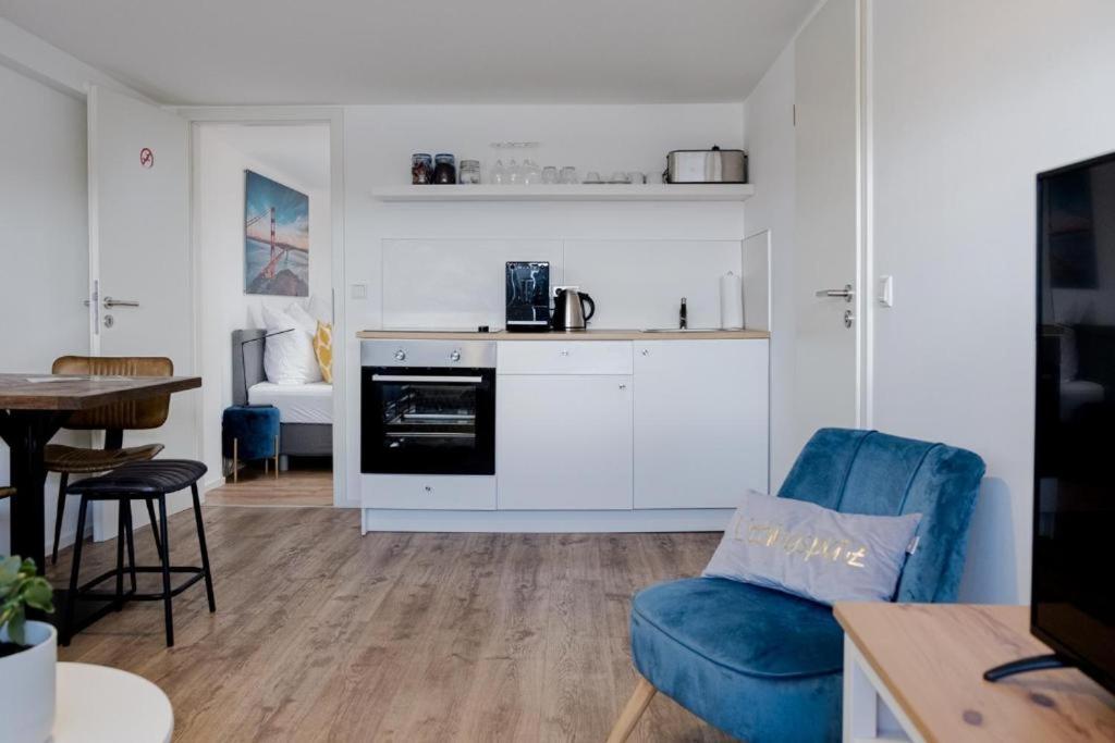 Studio Apartment - Photo 11