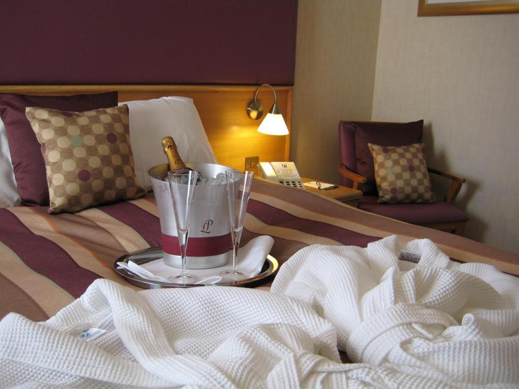 Double Room with Private Bathroom photo 1
