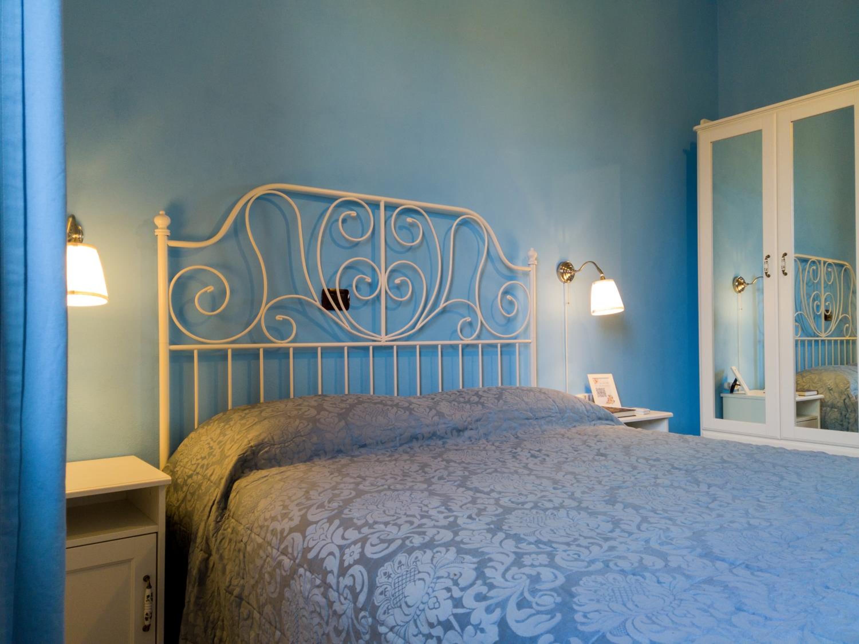 Double Room with Private Bathroom photo 1