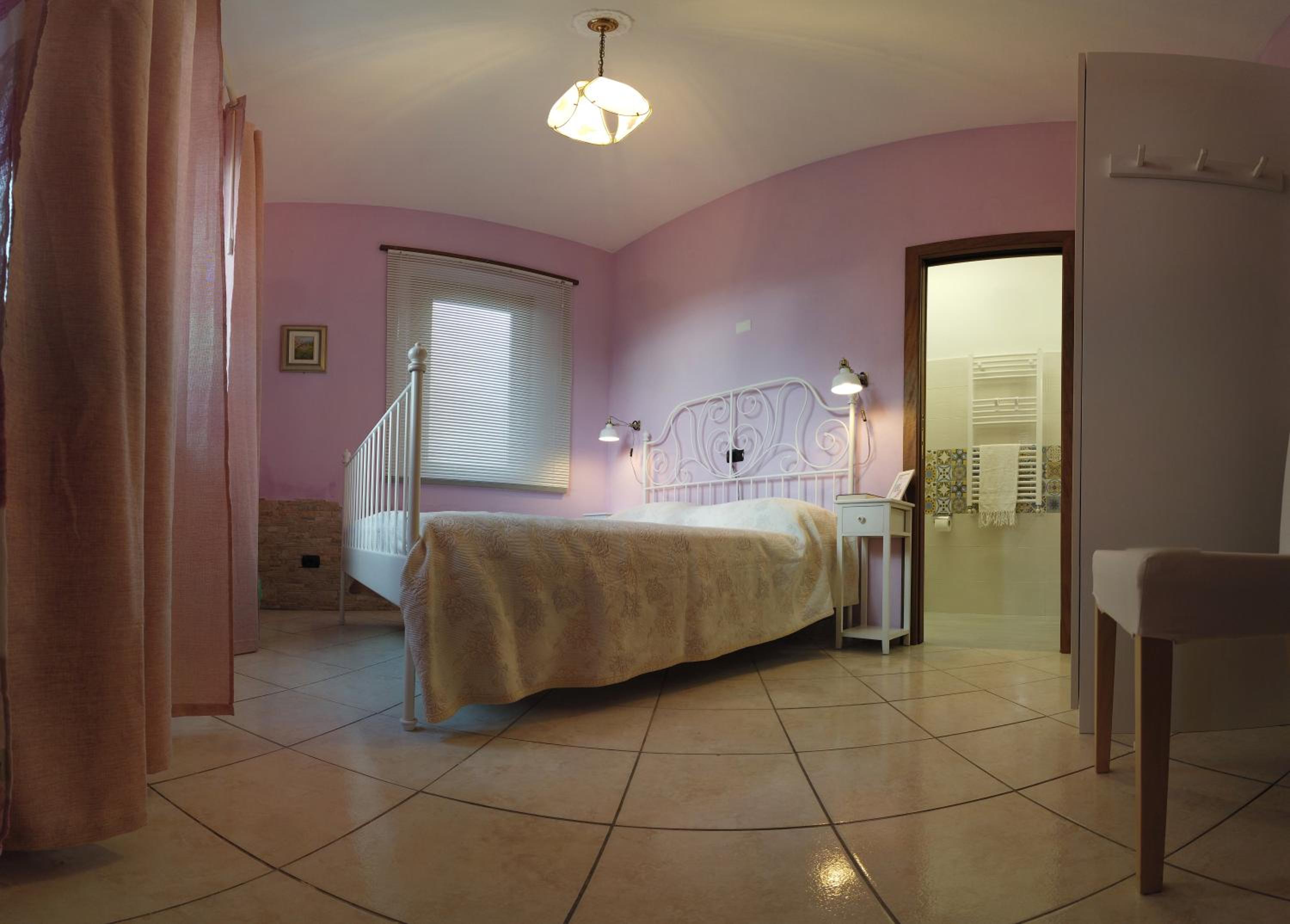 Double Room with Private Bathroom photo 3