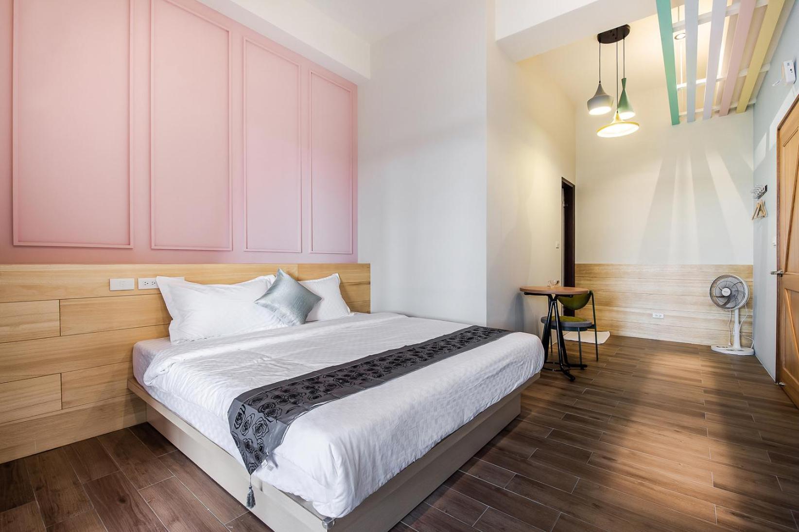 Queen Room with Balcony photo 1