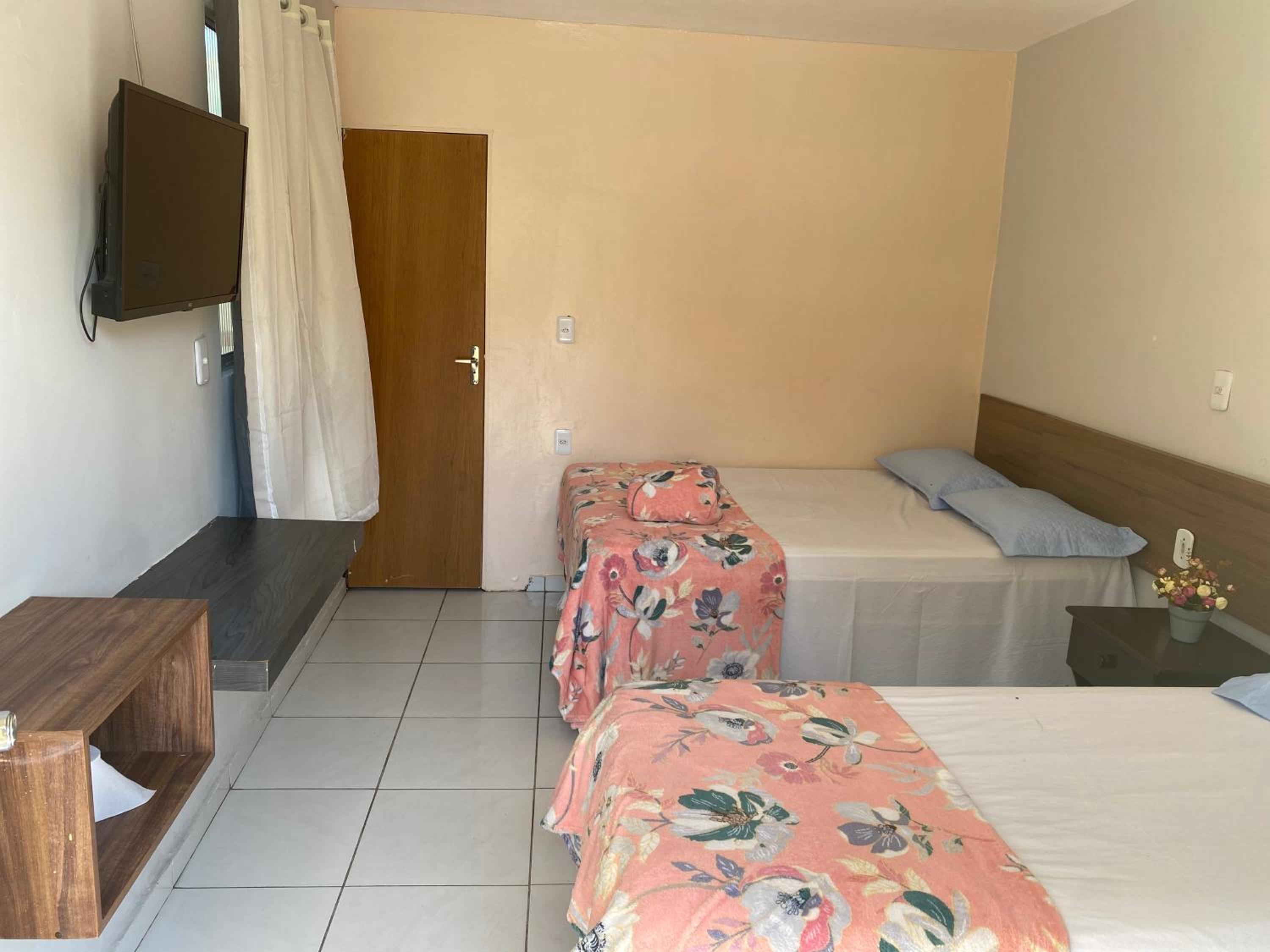 Deluxe Triple Room photo 2
