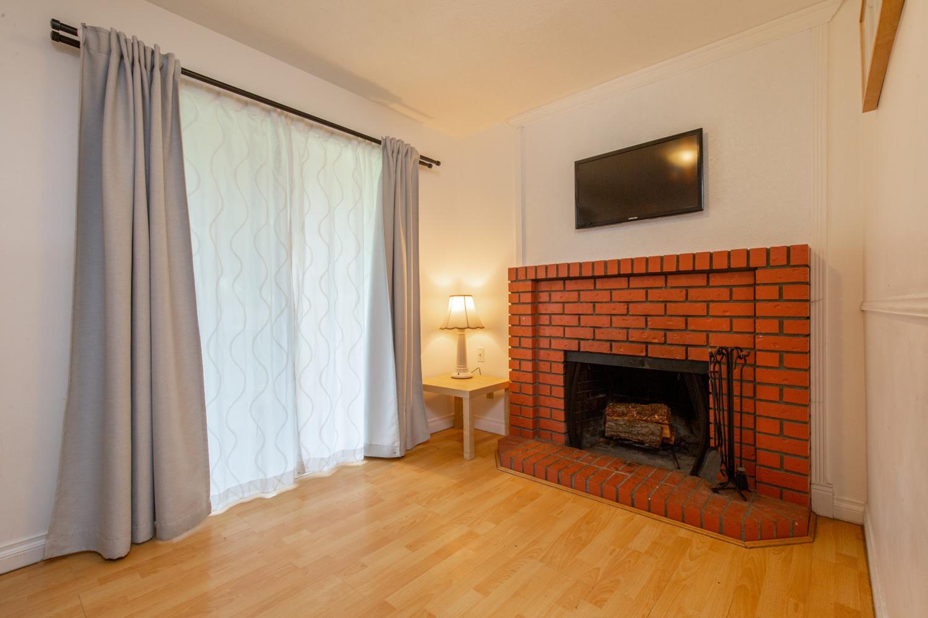 Two-Bedroom Cabin B Style - Photo 1