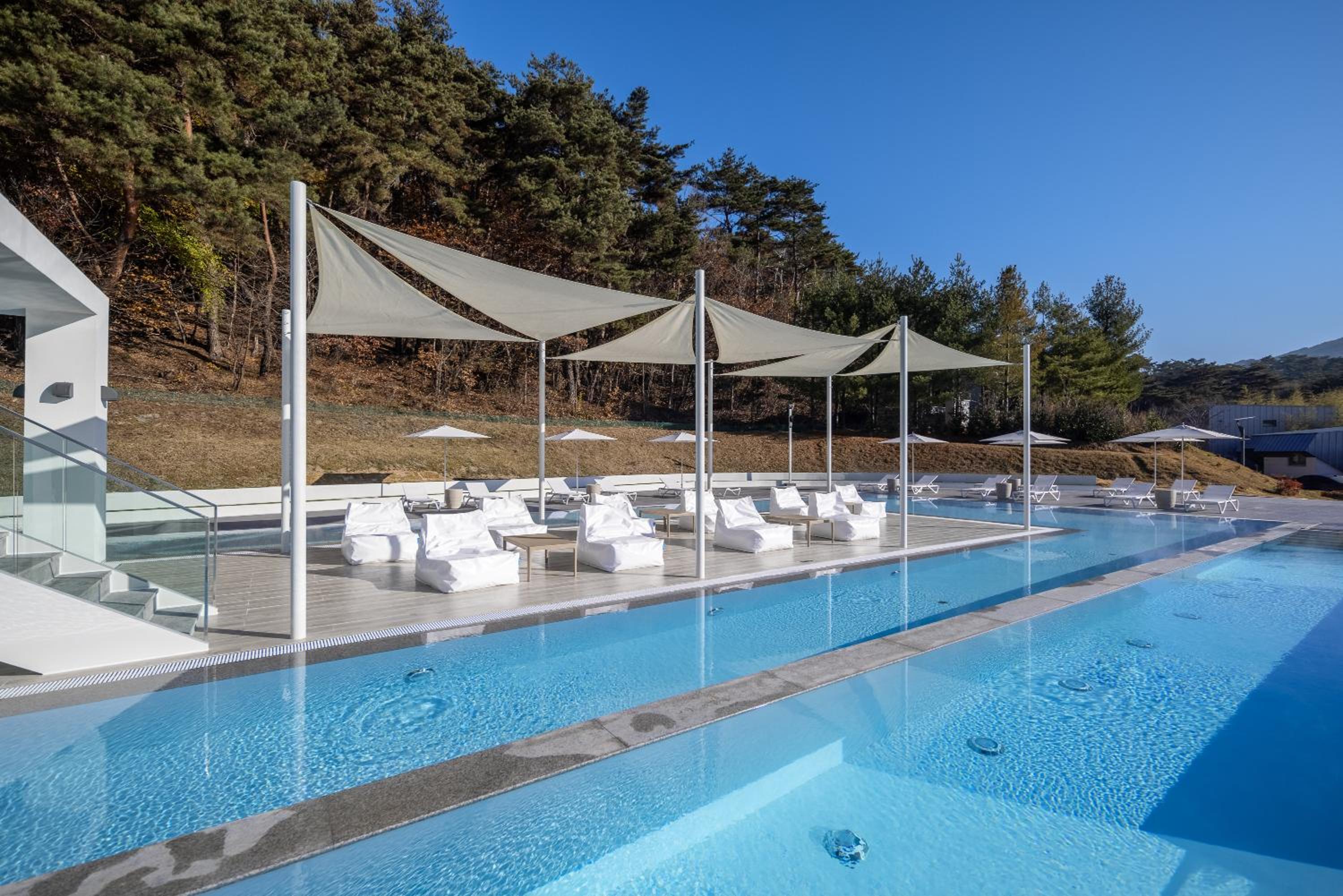 Special Offer - Deluxe Twin Room + 2 Swimming Pool Access  photo 2