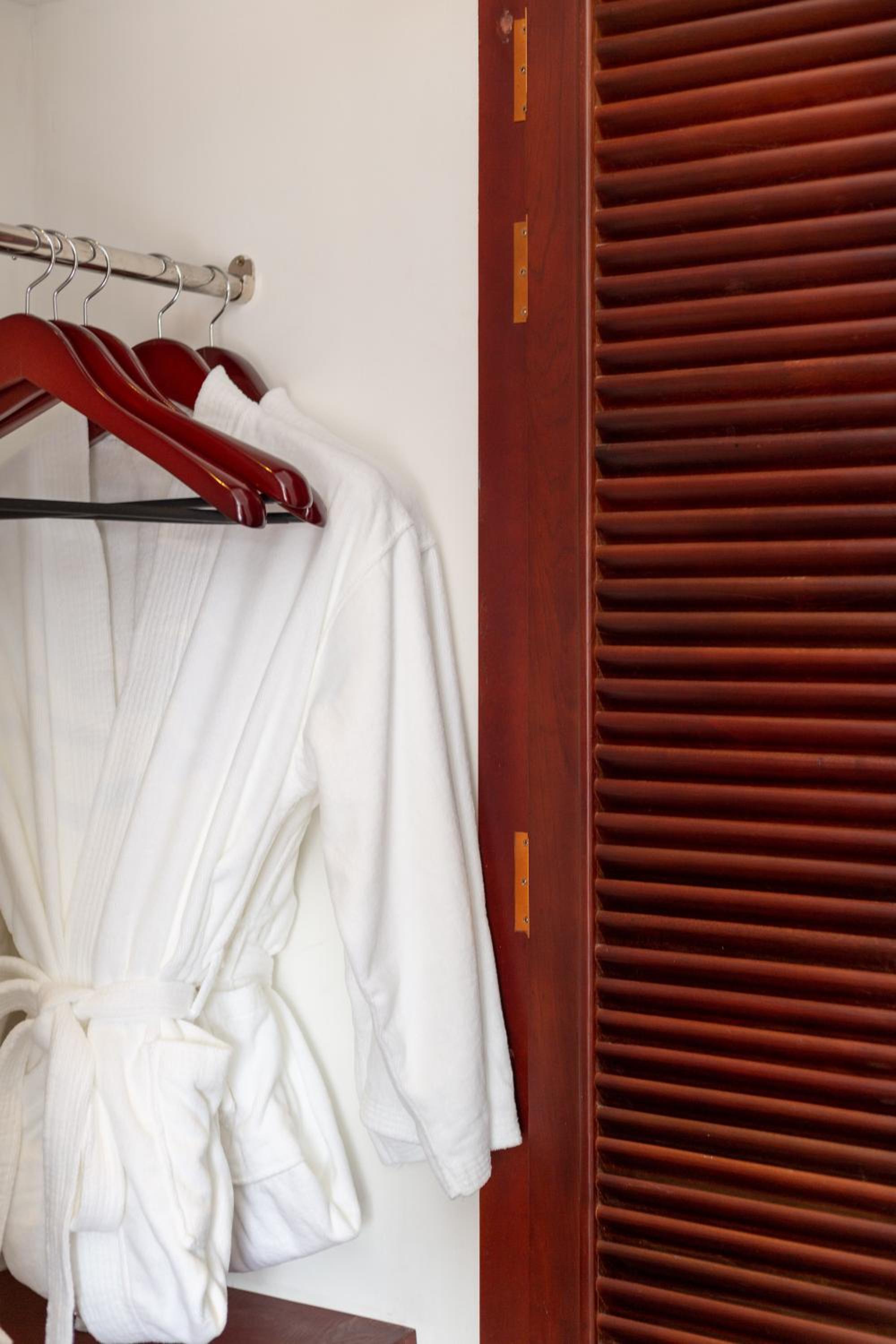 Classic Double Room - Photo 8