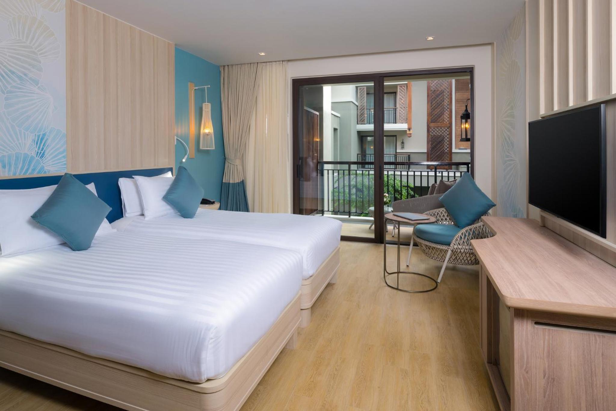 Deluxe Twin Room with Pool View - Beach Side - Photo 1
