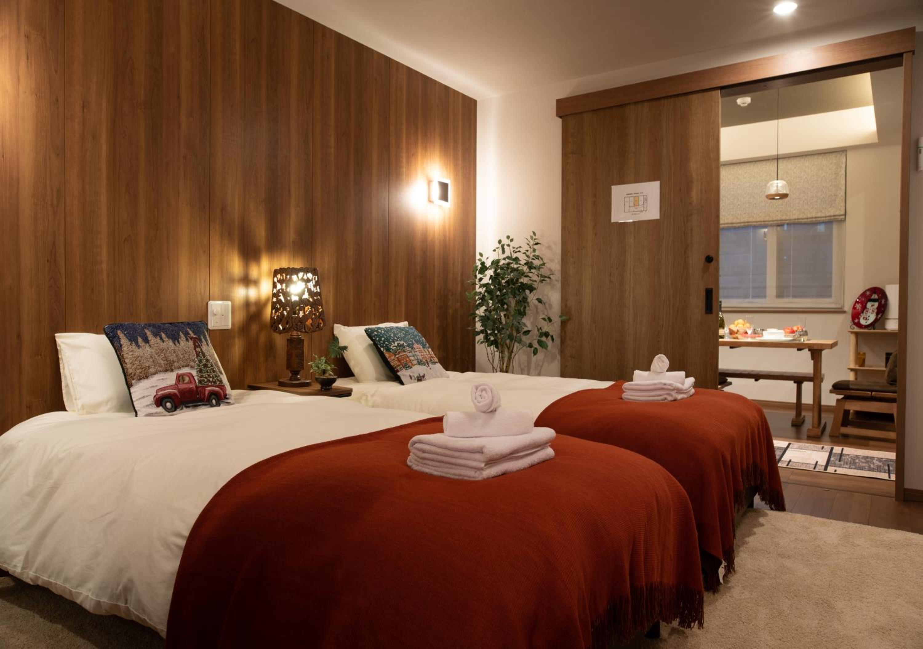 Superior Suite - Photo 14