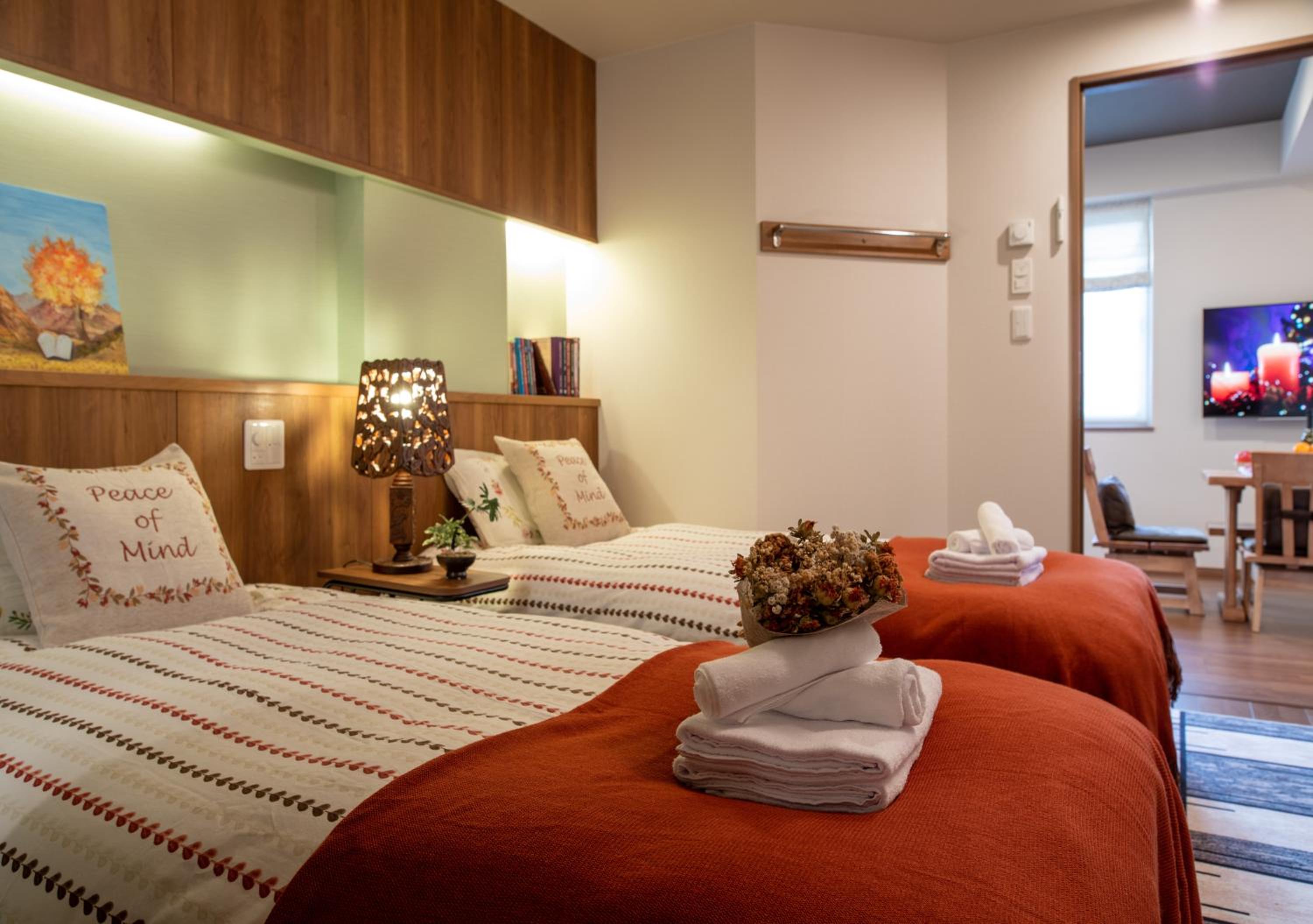 Superior Suite - Photo 11