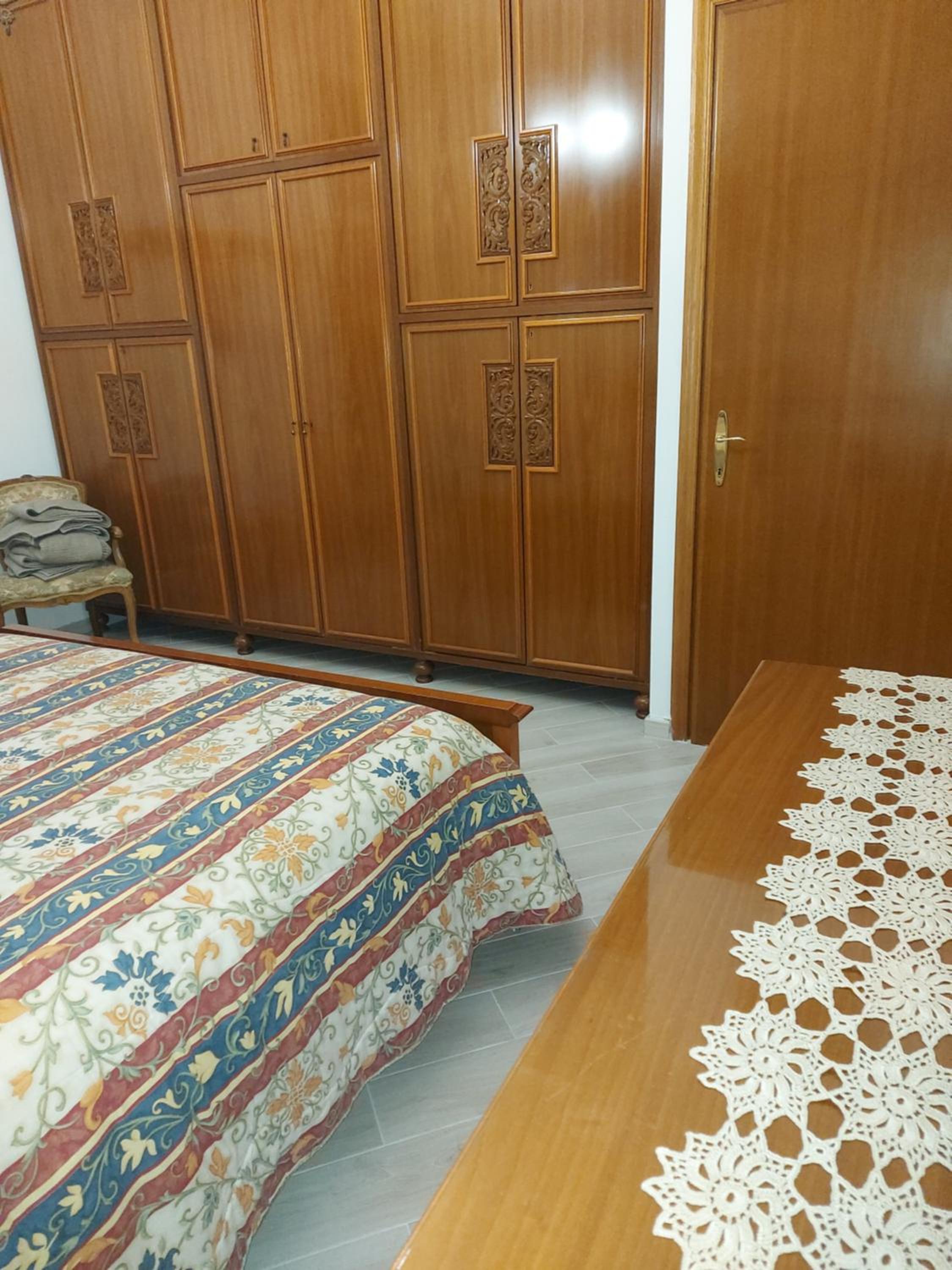 Double Room with Private Bathroom - Photo 4