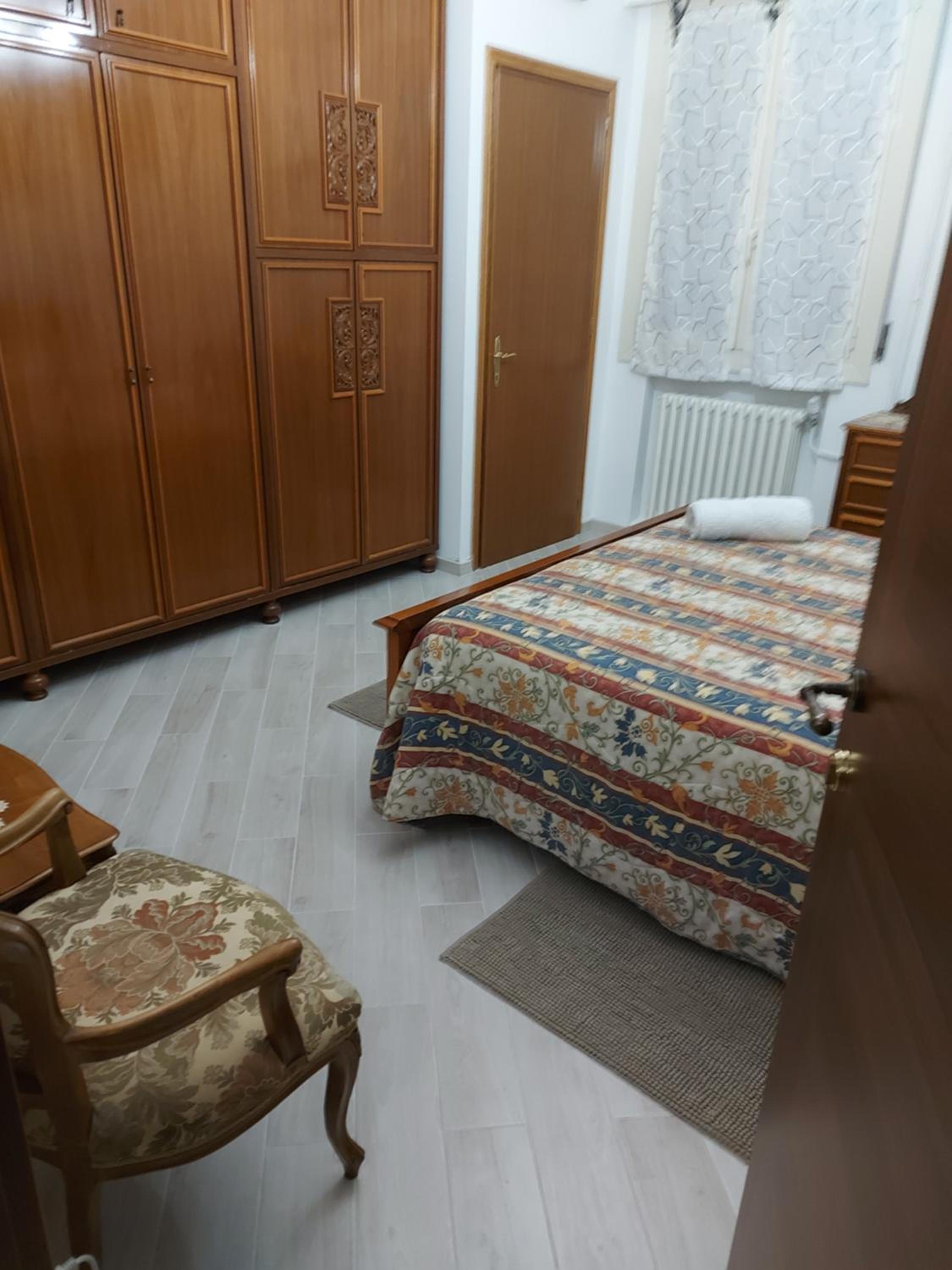 Double Room with Private Bathroom - Photo 5