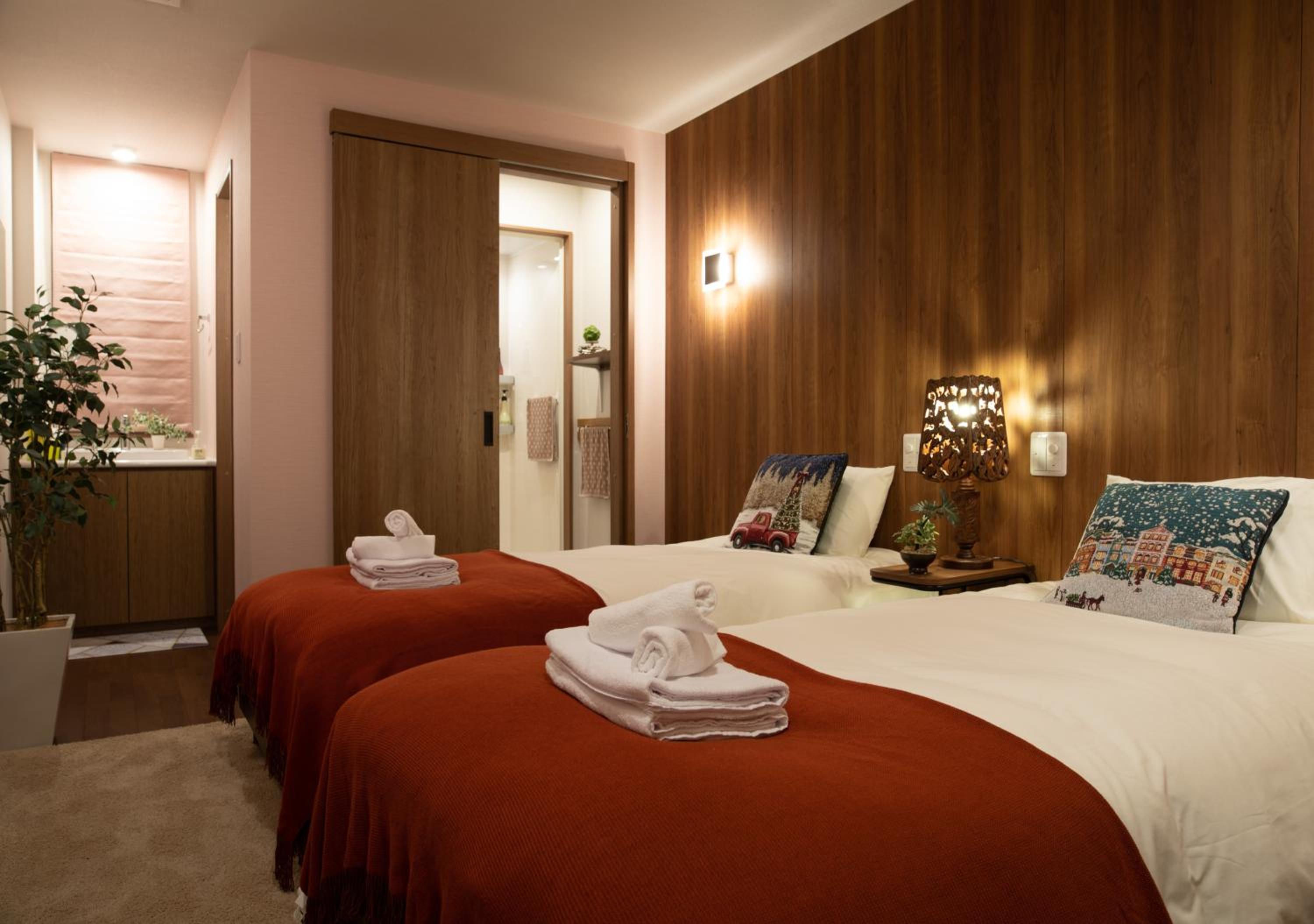 Superior Suite - Photo 10