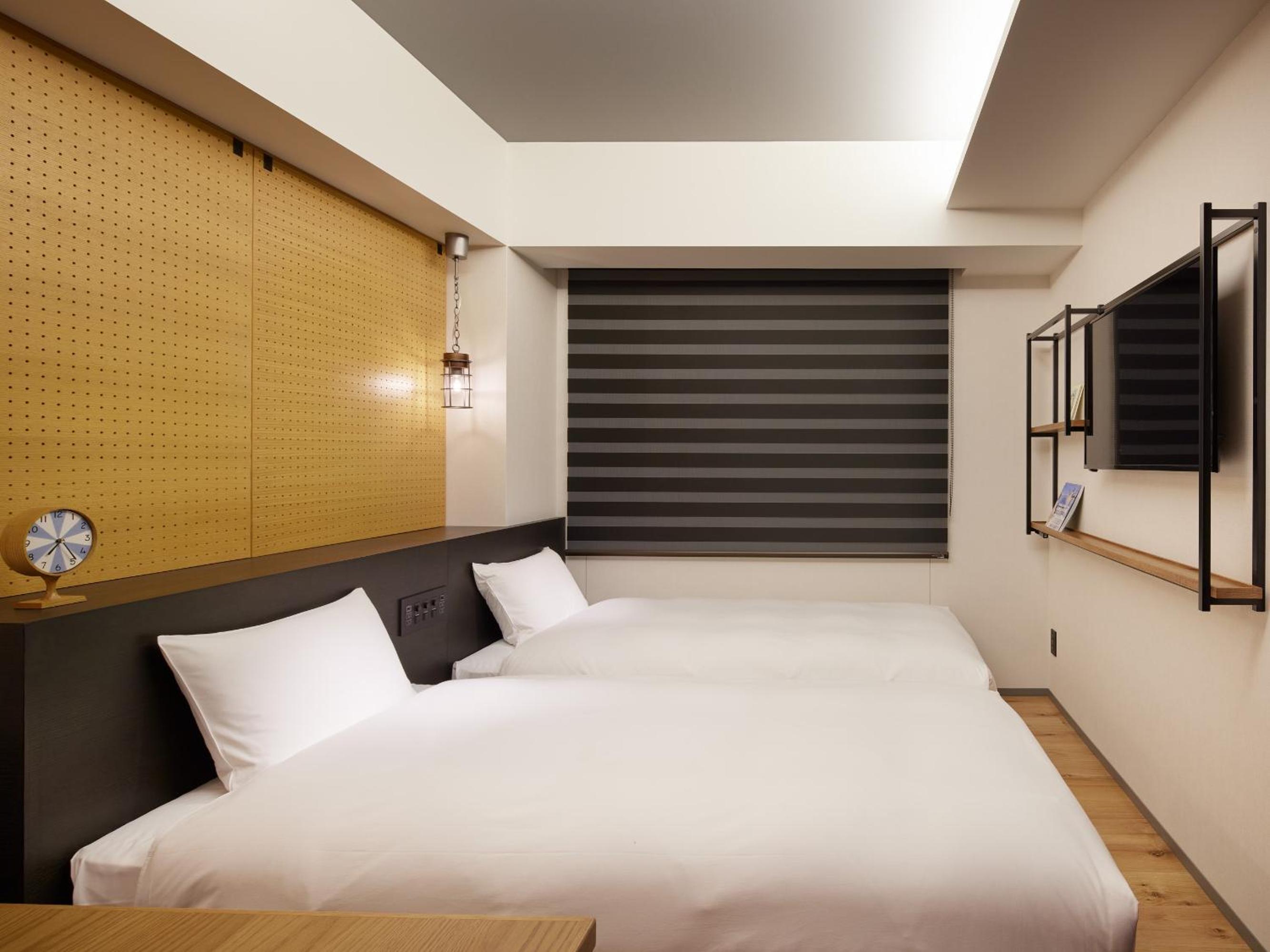 Standard Twin Room - Photo 4