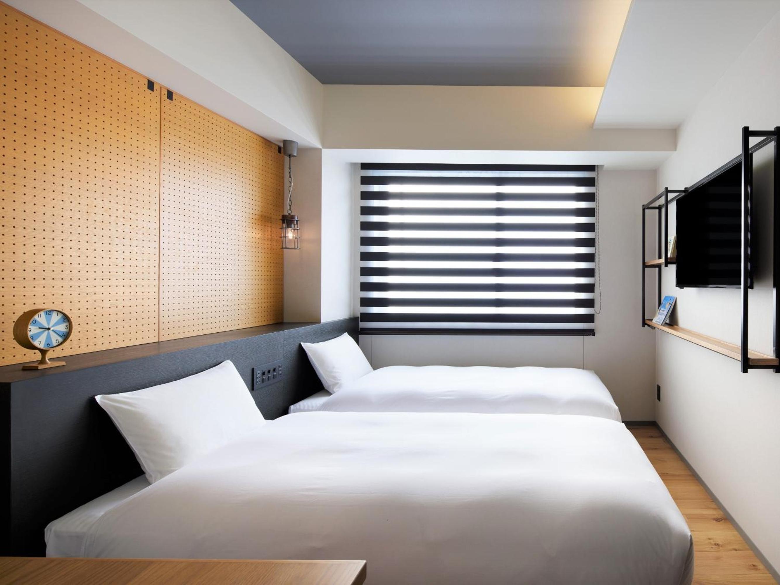 Standard Twin Room - Photo 1