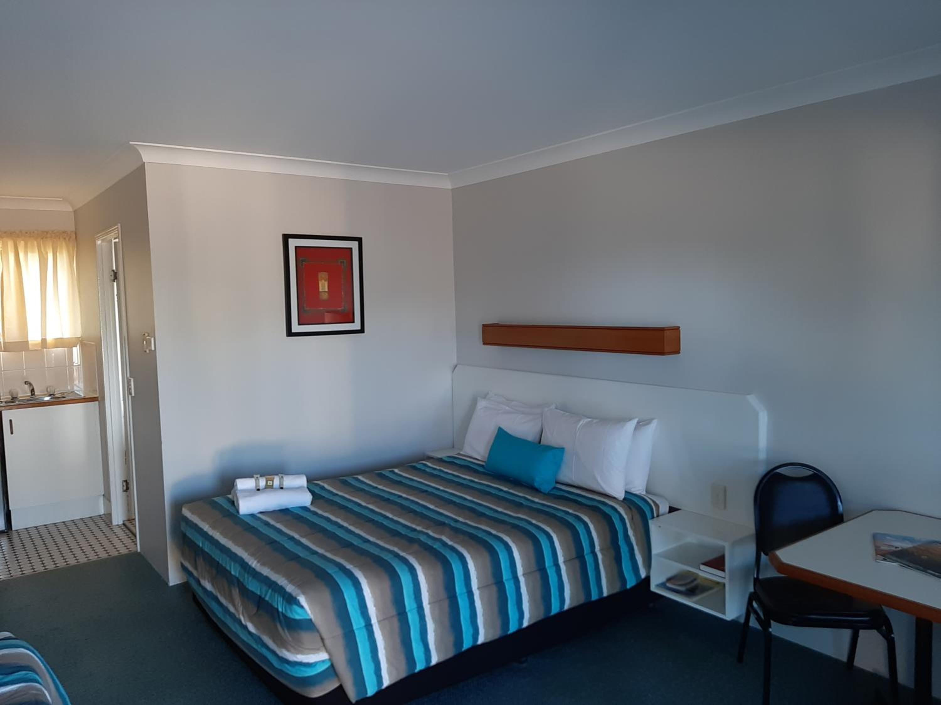 Standard Queen or Twin Room photo 2