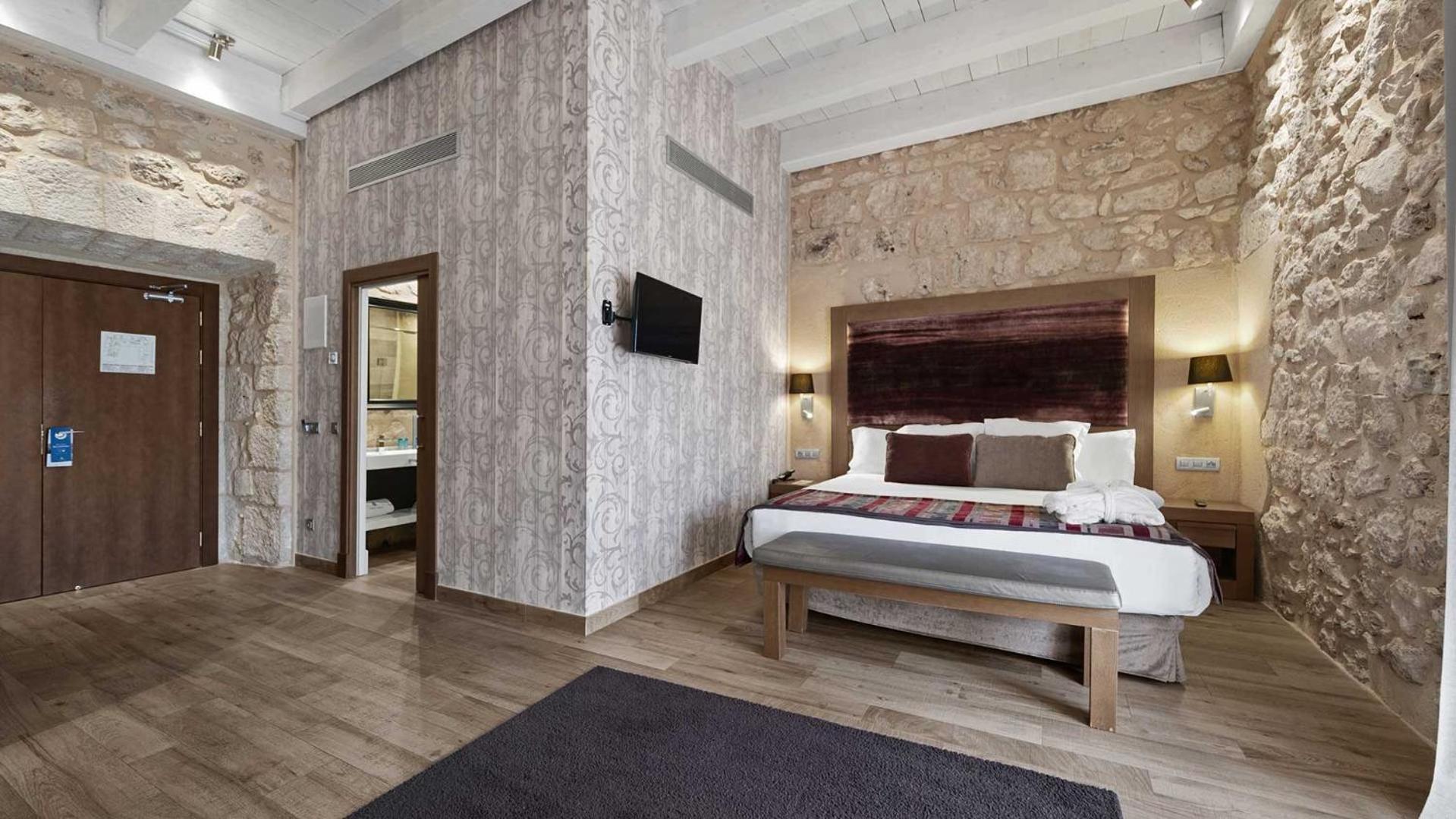 Deluxe Double Room photo 3