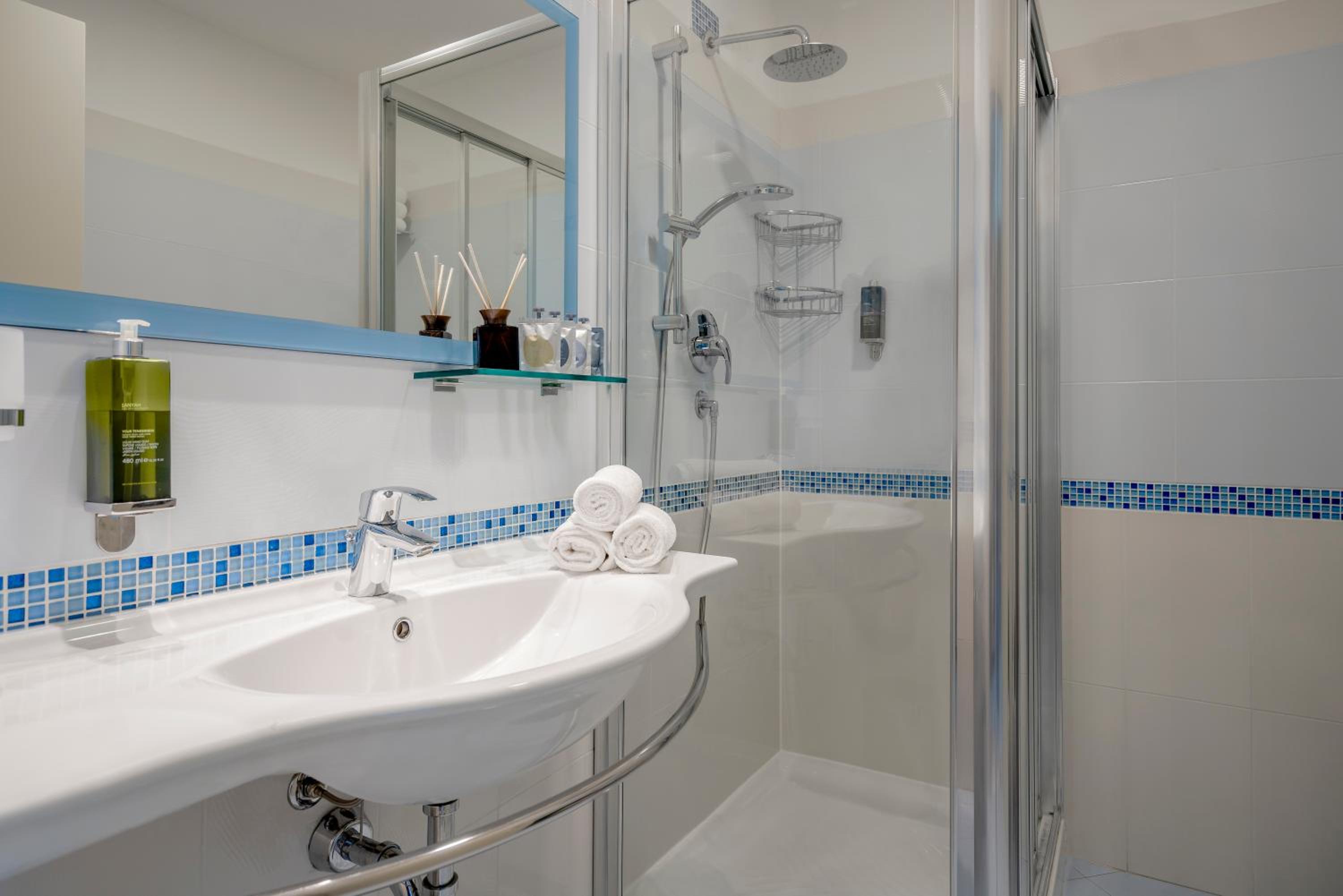 Superior Triple Room - Photo 20