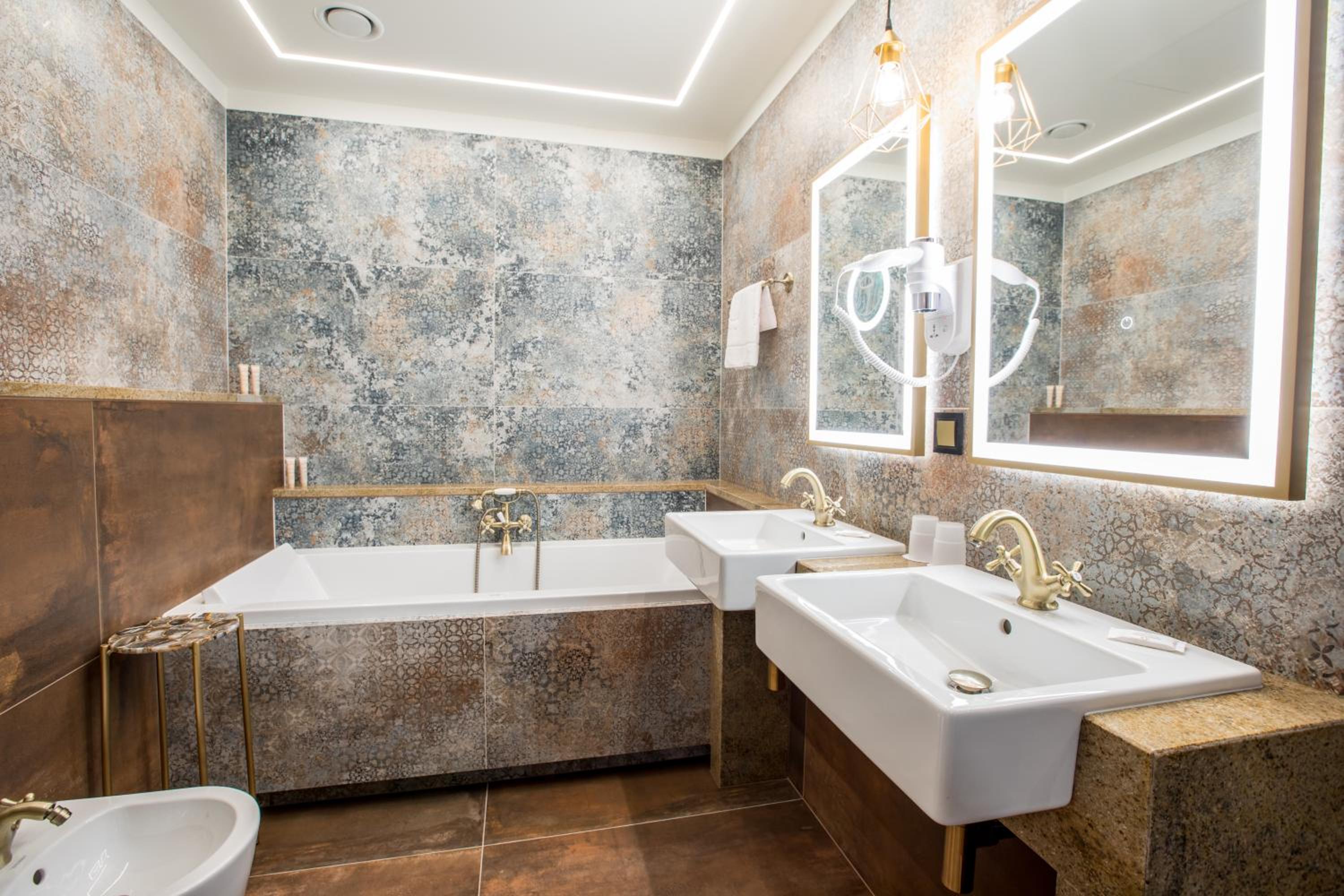 Penthouse Apartment - Photo 2