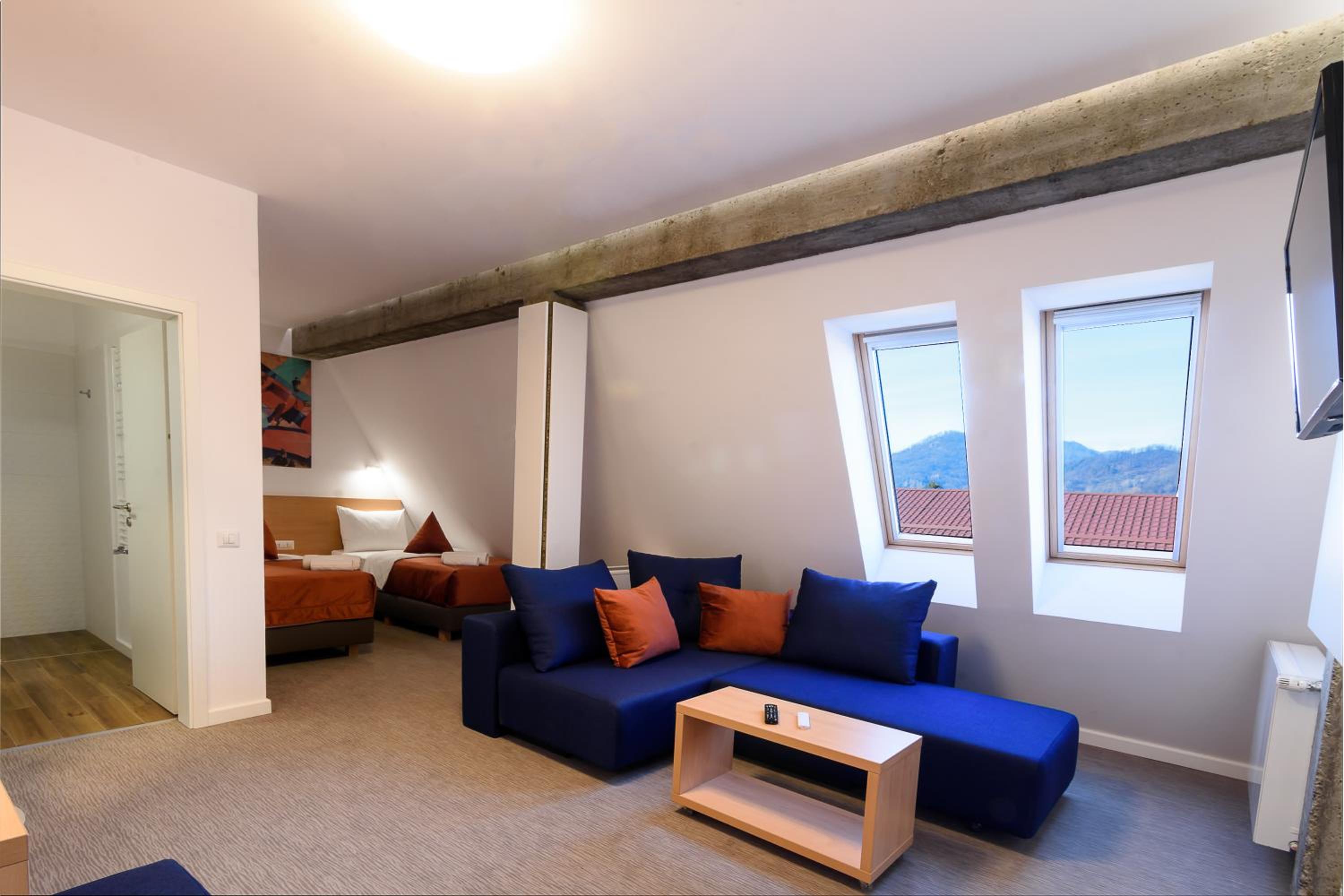 Deluxe Double Room - Photo 4