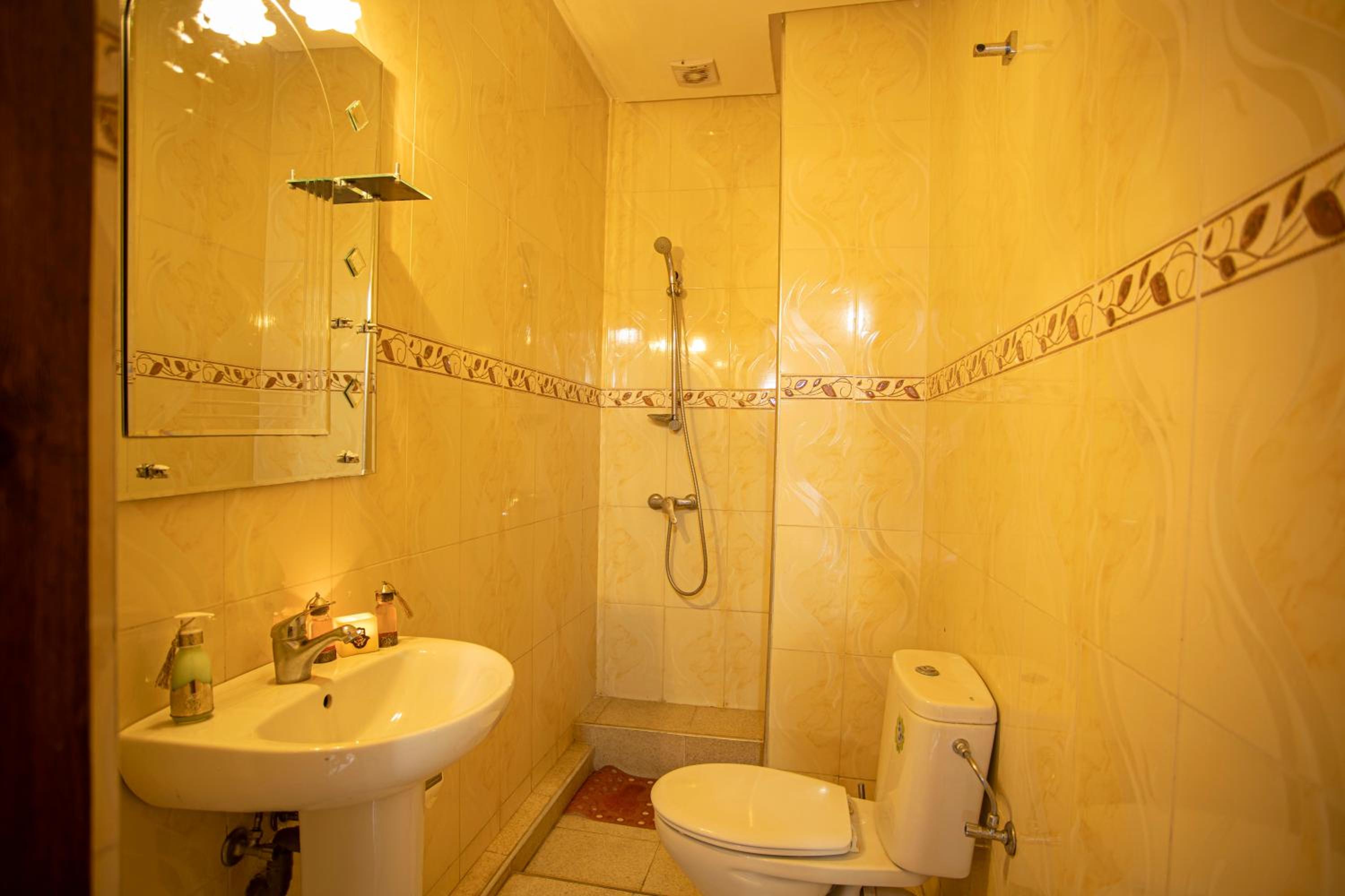 Deluxe Triple Room - Photo 4