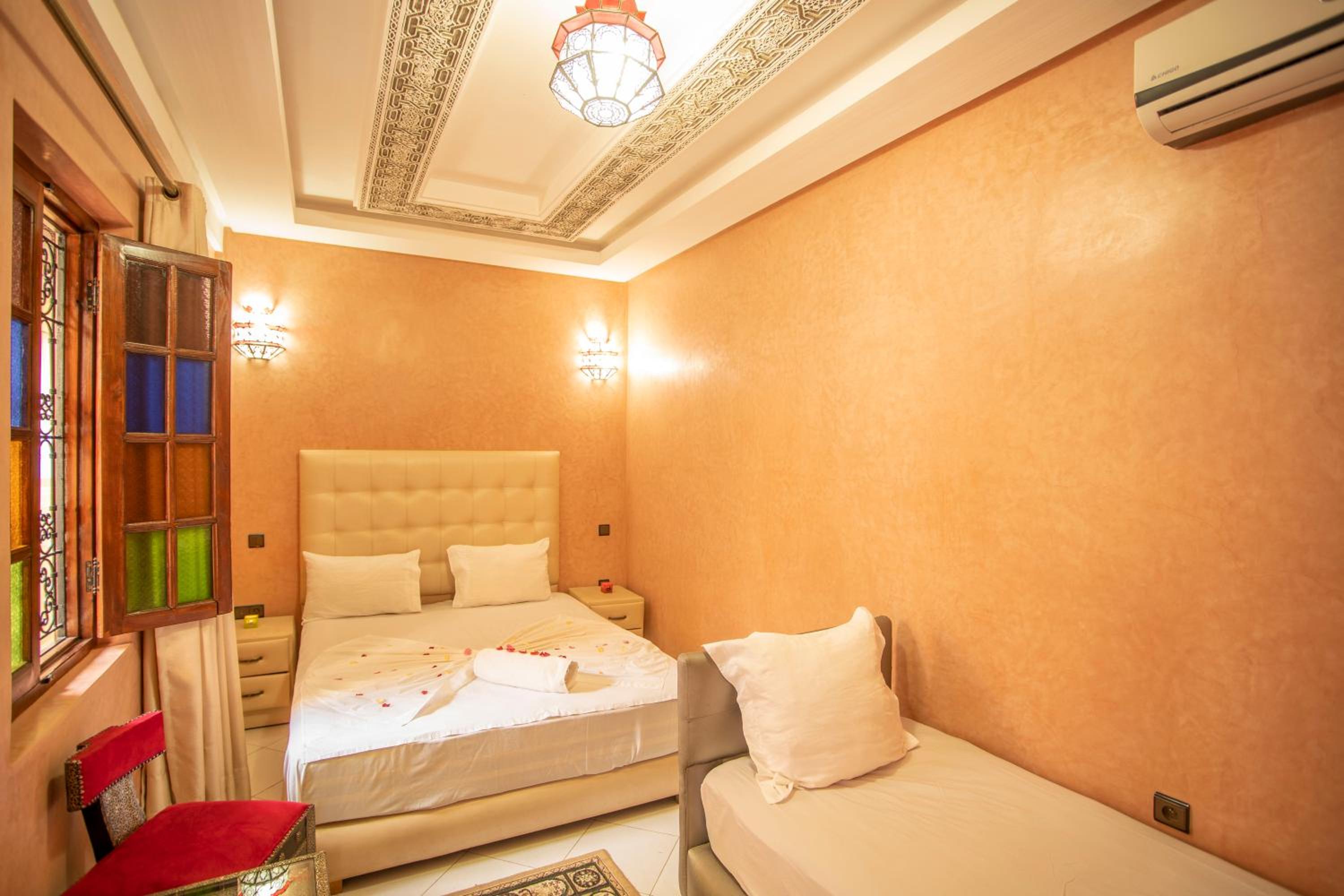 Deluxe Triple Room - Photo 1
