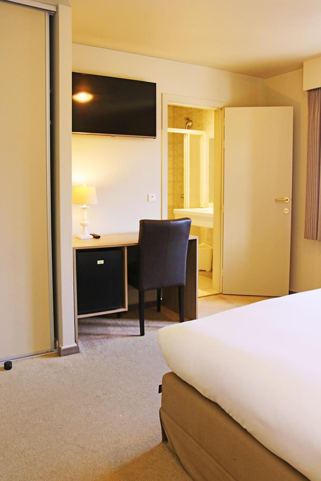 Deluxe Room - Photo 4