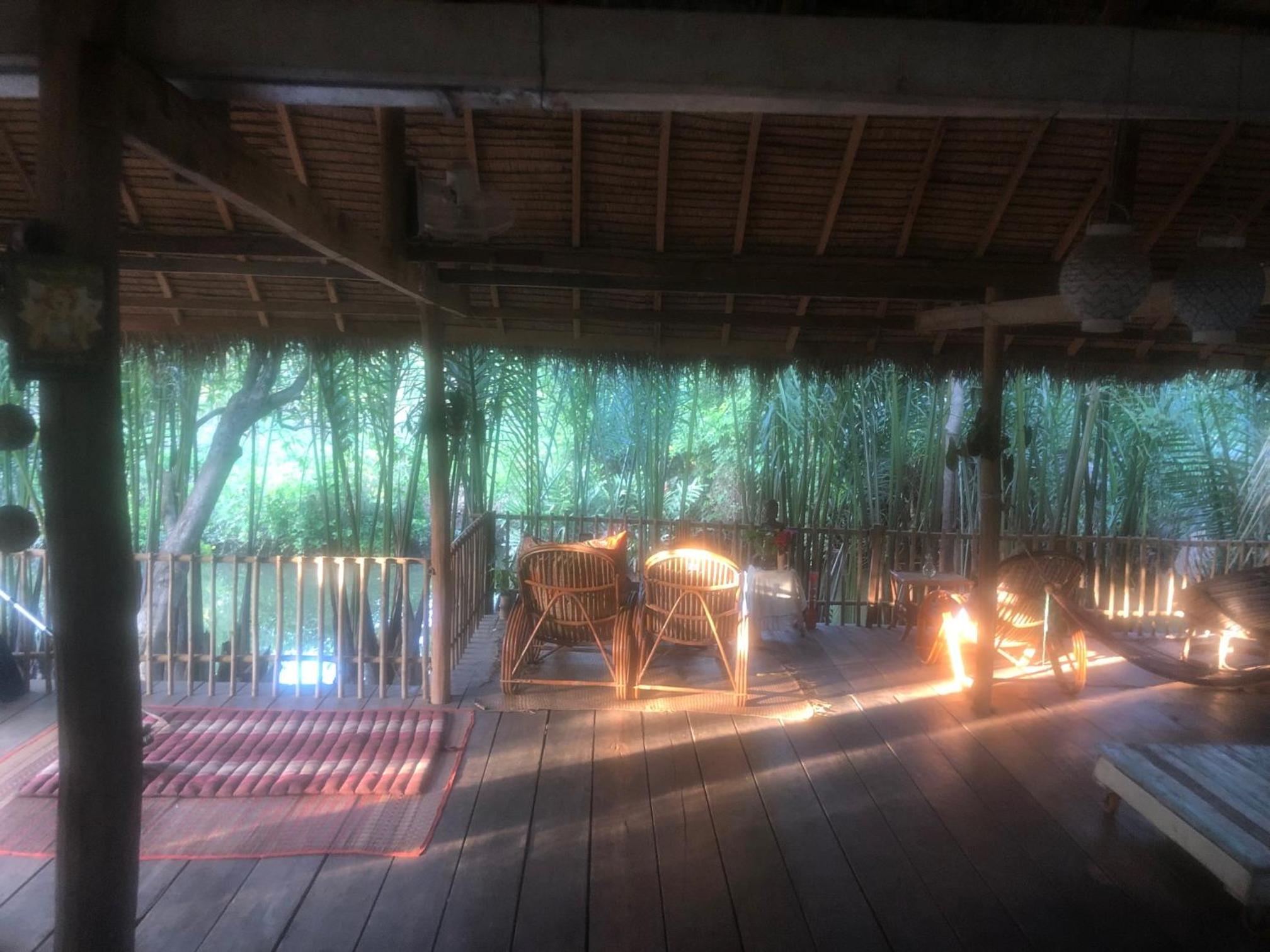 Bungalow - Water Front  - Photo 16