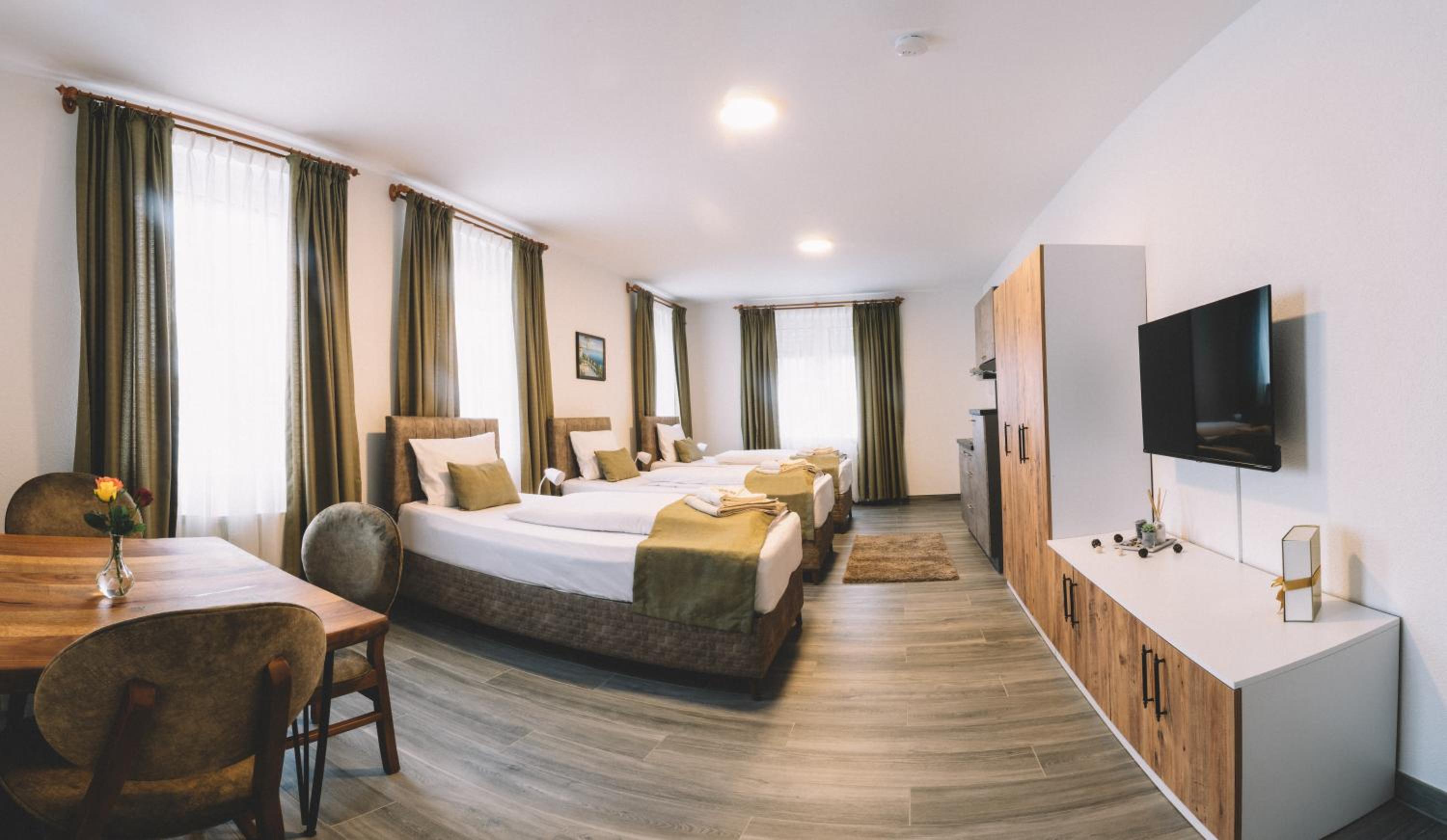Triple Room with Private Bathroom photo 1