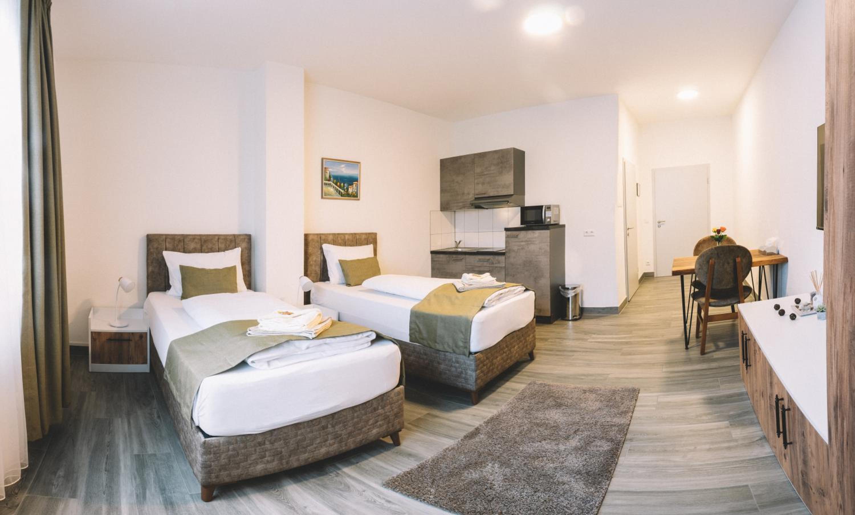 Twin Room with Private Bathroom photo 3