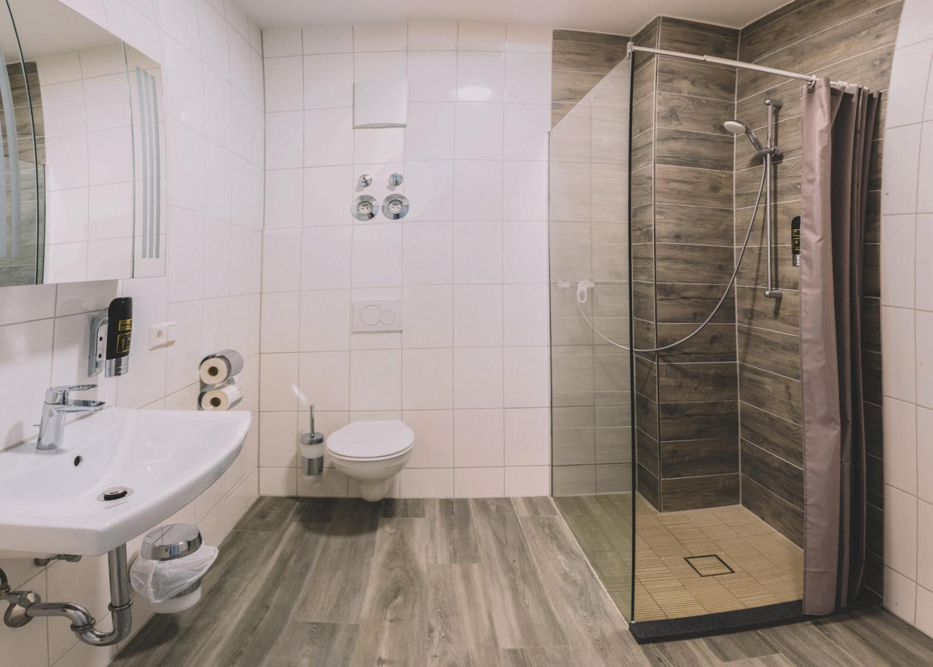 Double Room with Private Bathroom photo 3
