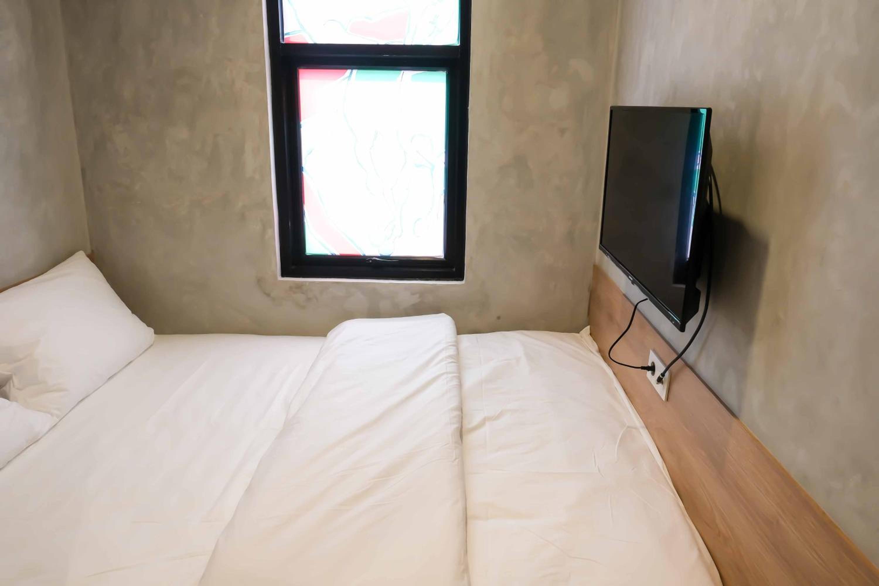 Standard Double Room - Photo 3