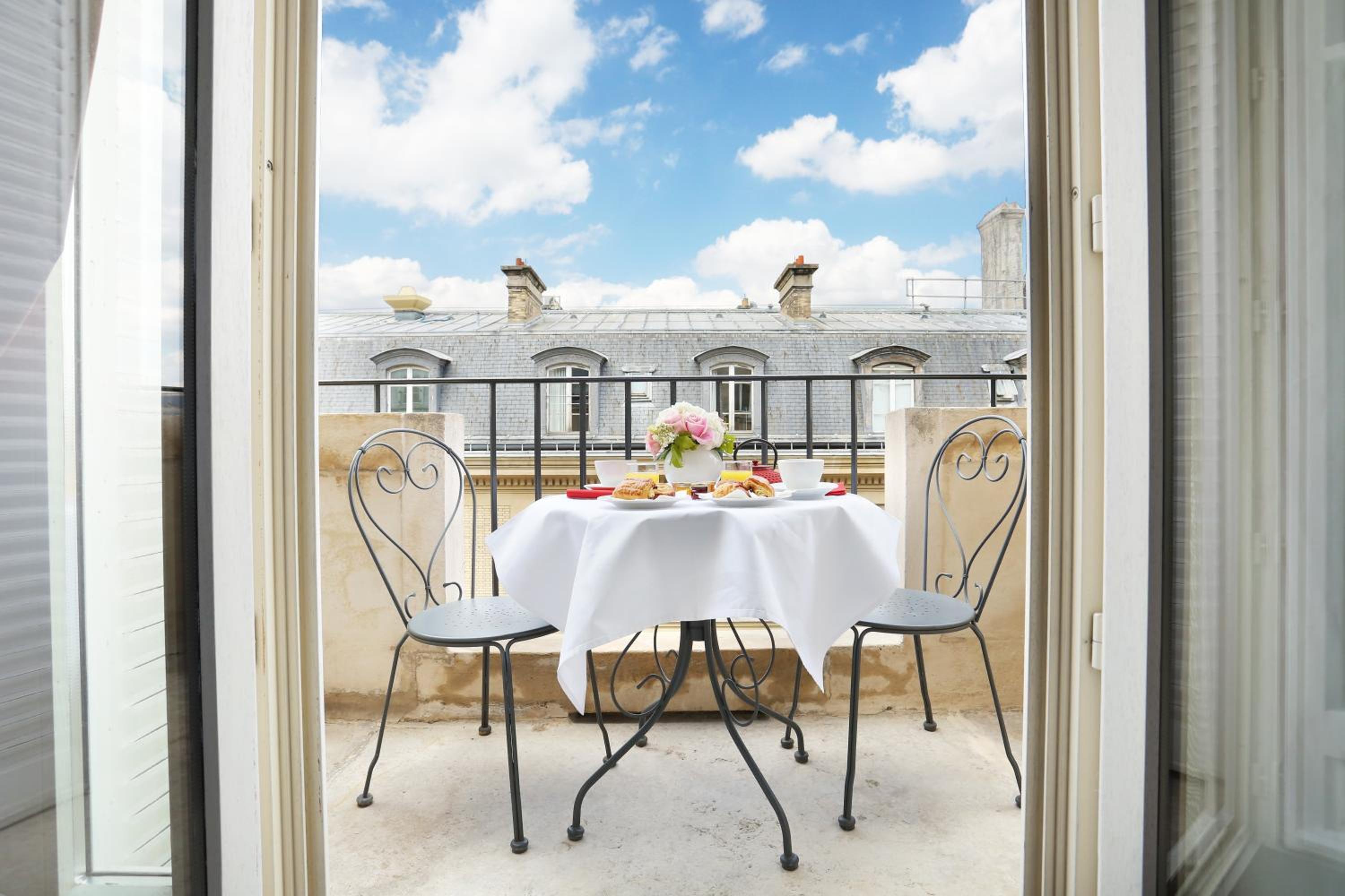 Balcony Room photo 2