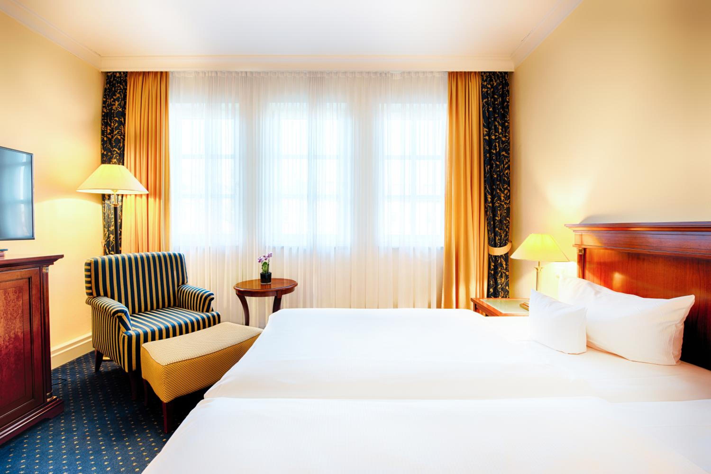 Deluxe Double Room photo 3