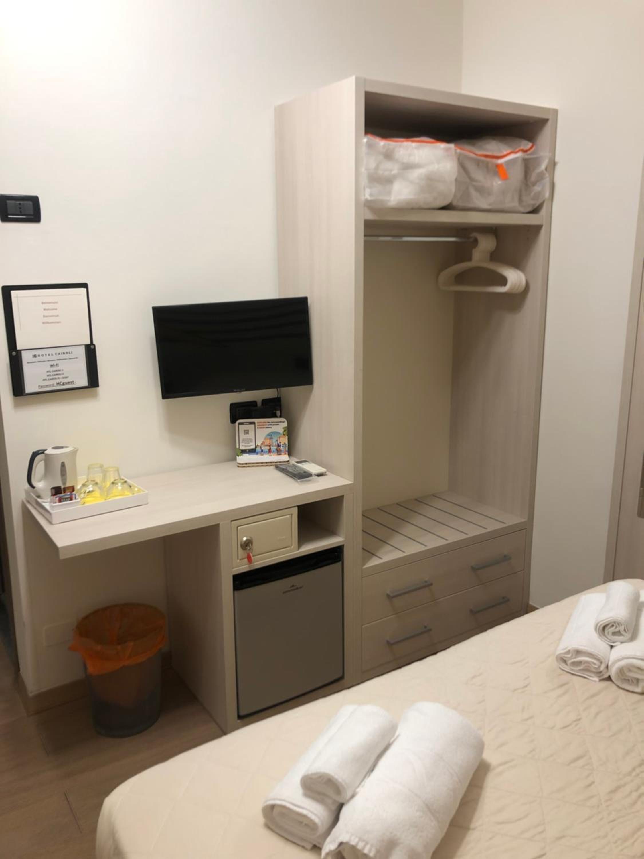 Economy Double Room photo 3