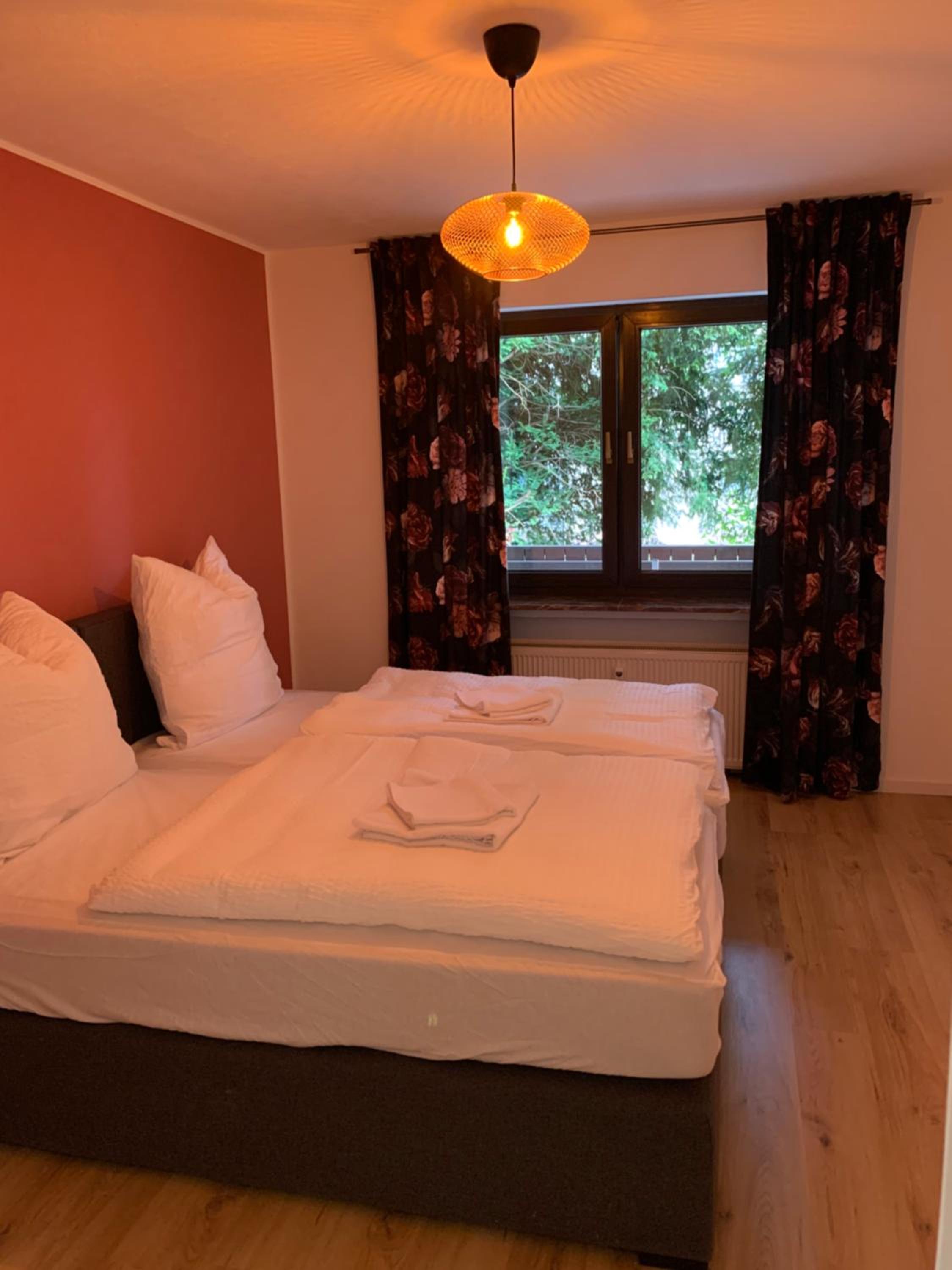 Apartment with Balcony - Photo 23