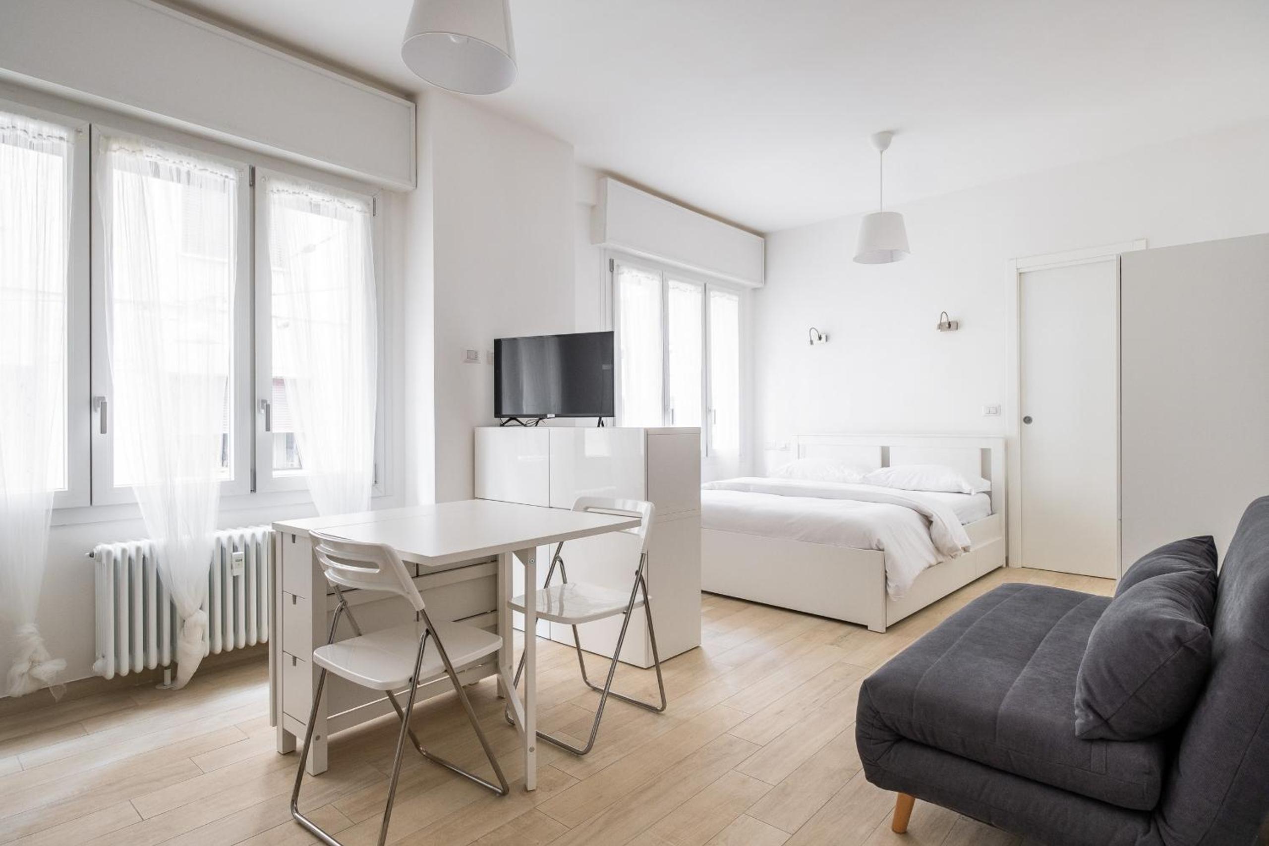 Studio Apartment